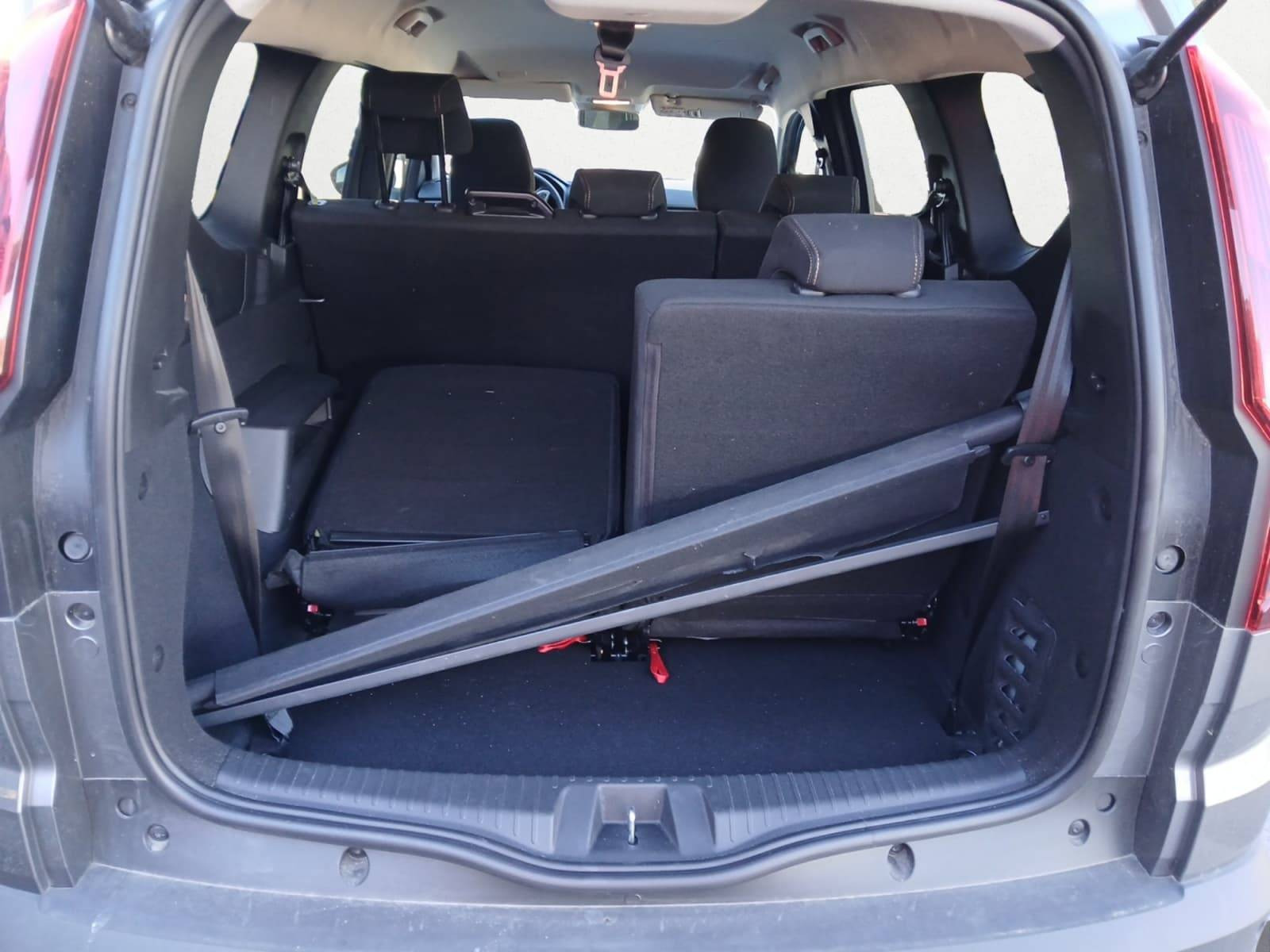 Vente en ligne Dacia Jogger  Hybrid 140 7 places GSR2 au prix de 25 990 €