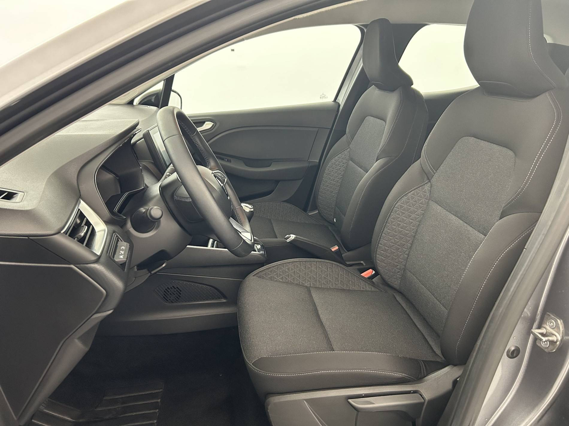 Vente en ligne Renault Clio 5 Clio TCe 90 au prix de 14 790 €