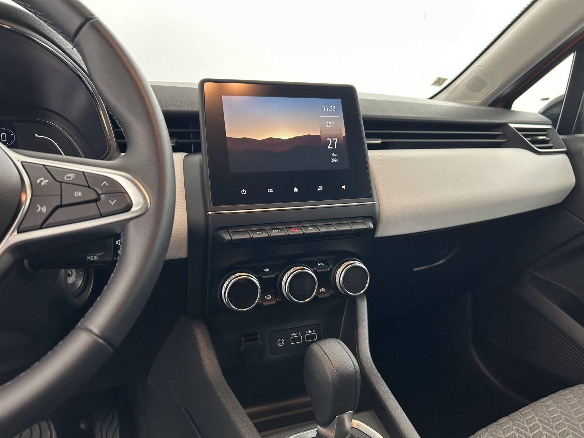 Vente en ligne Renault Clio 5 Clio E-Tech full hybrid 145 au prix de 17 390 €