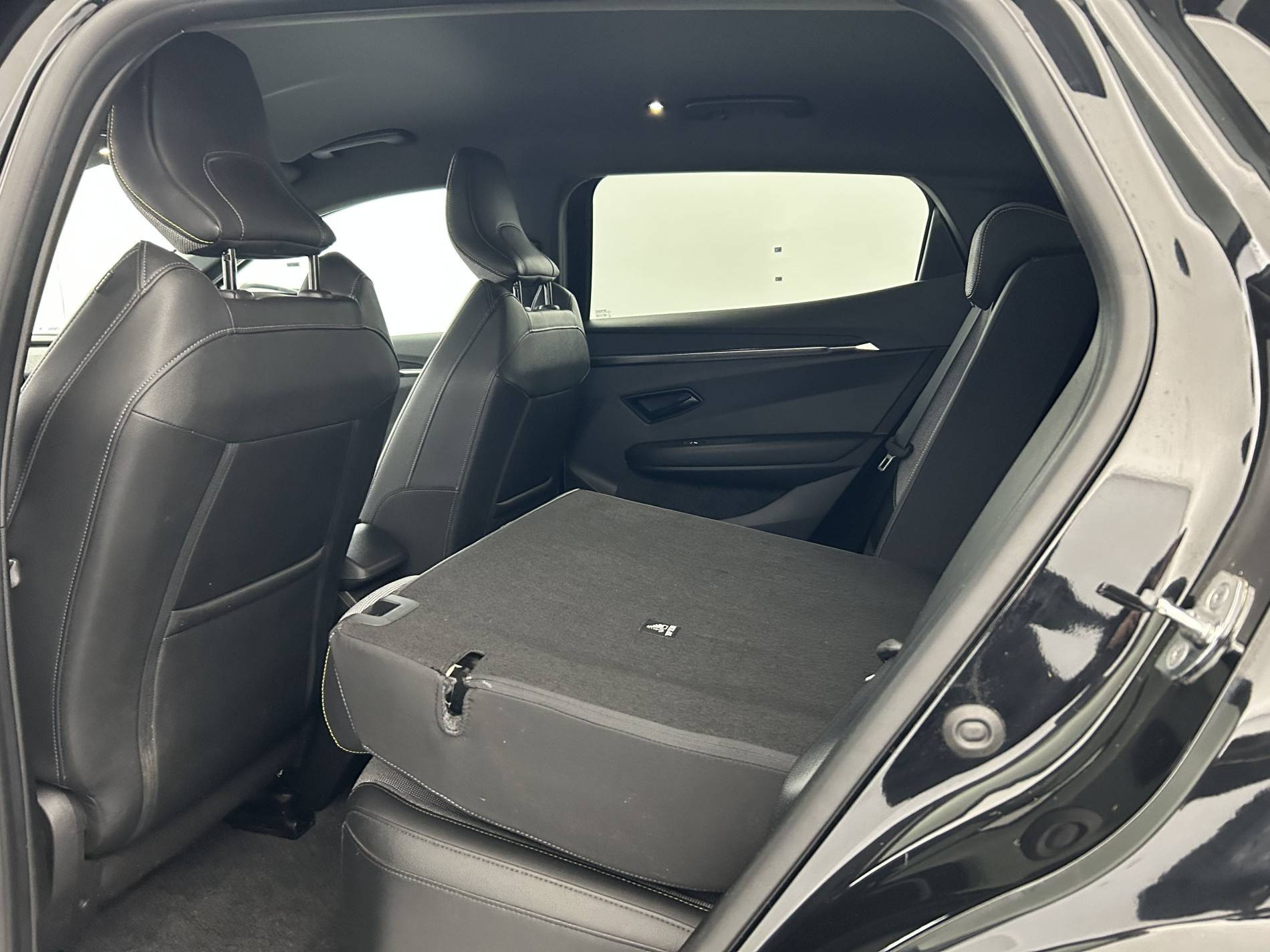 Vente en ligne Renault Megane E-Tech  EV60 220 ch super charge au prix de 21 990 €