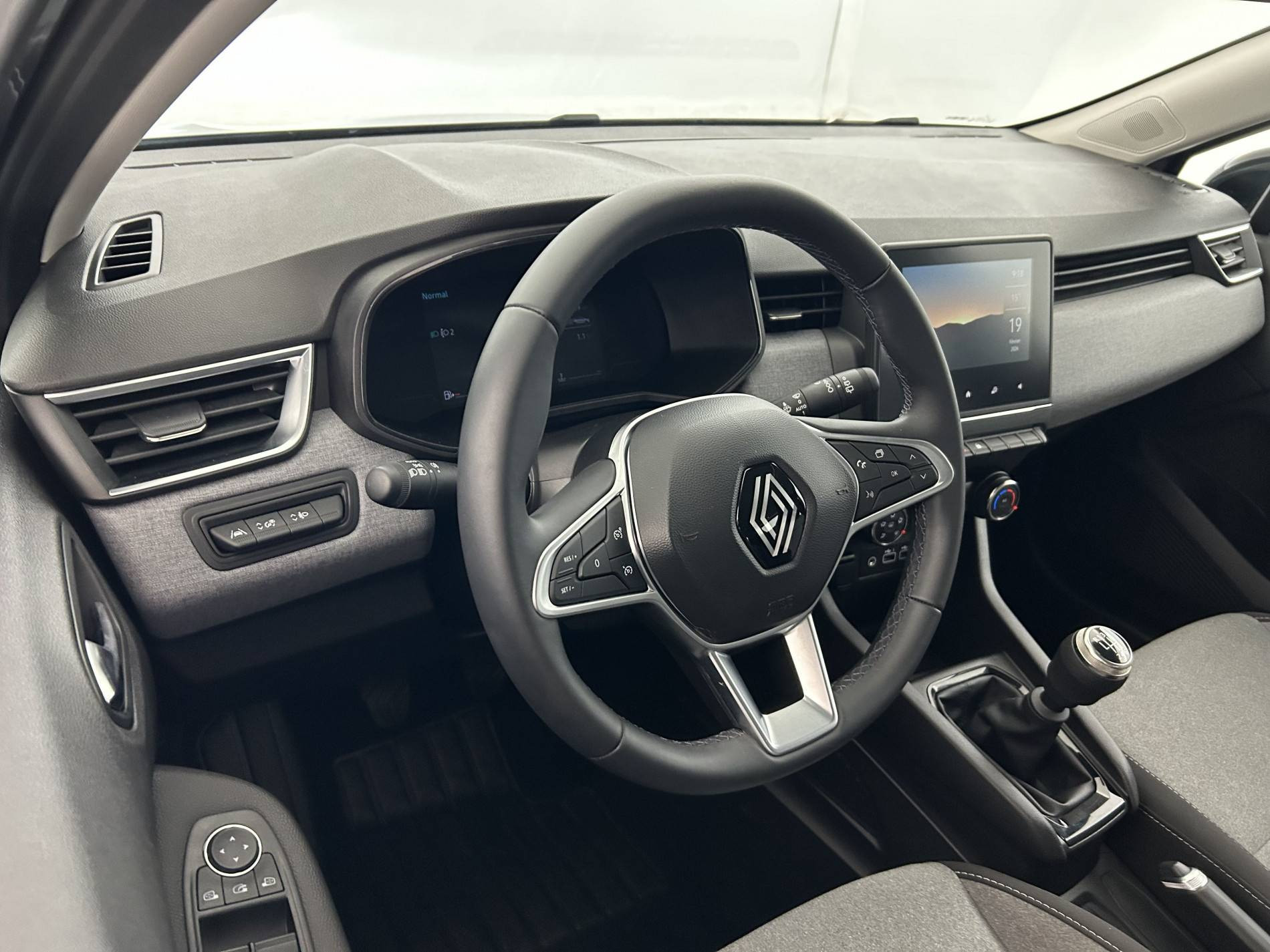 Vente en ligne Renault Clio 5 Clio TCe 90 au prix de 15 485 €