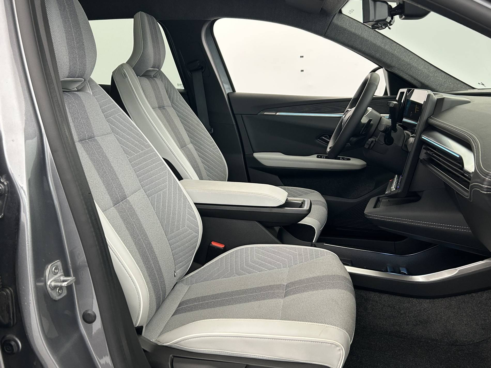 Vente en ligne Renault Scenic E-Tech Scenic E-Tech électrique 220 ch grande autonomie au prix de 40 990 €