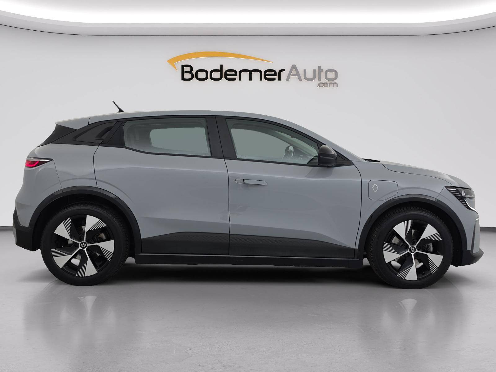 Vente en ligne Renault Megane E-Tech  EV40 130ch standard charge au prix de 18 991 €
