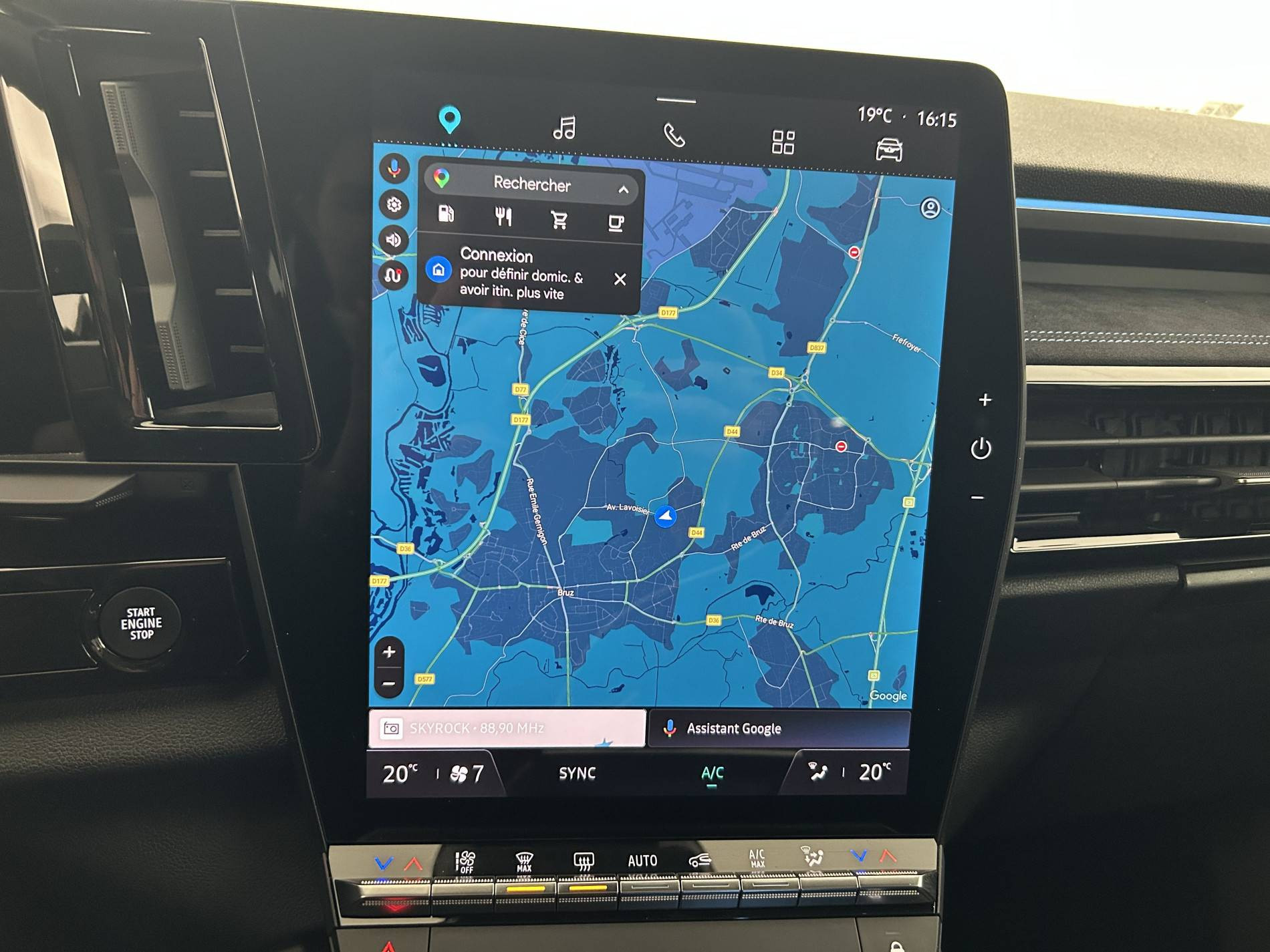 Vente en ligne Renault Espace Espace E-Tech hybrid 200 au prix de 31 590 €