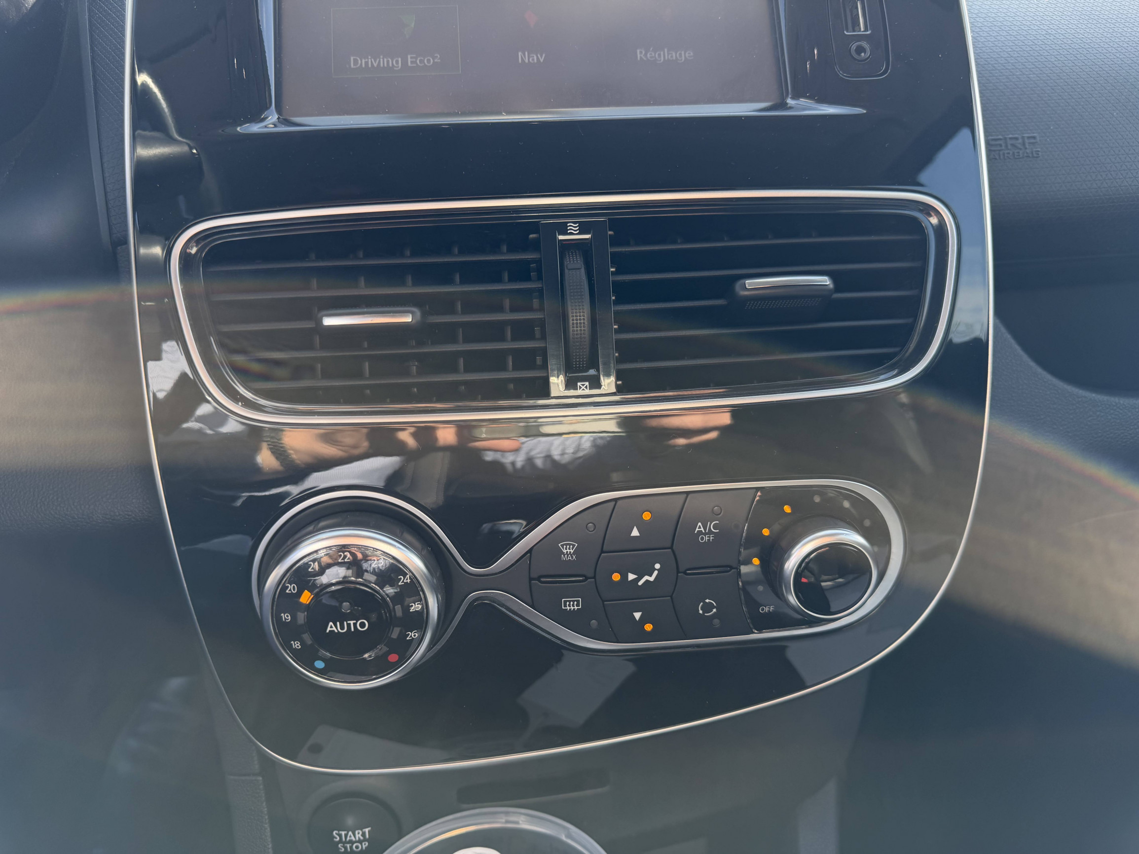 Vente en ligne Renault Clio 4 Estate Clio Estate dCi 90 Energy au prix de 11 490 €