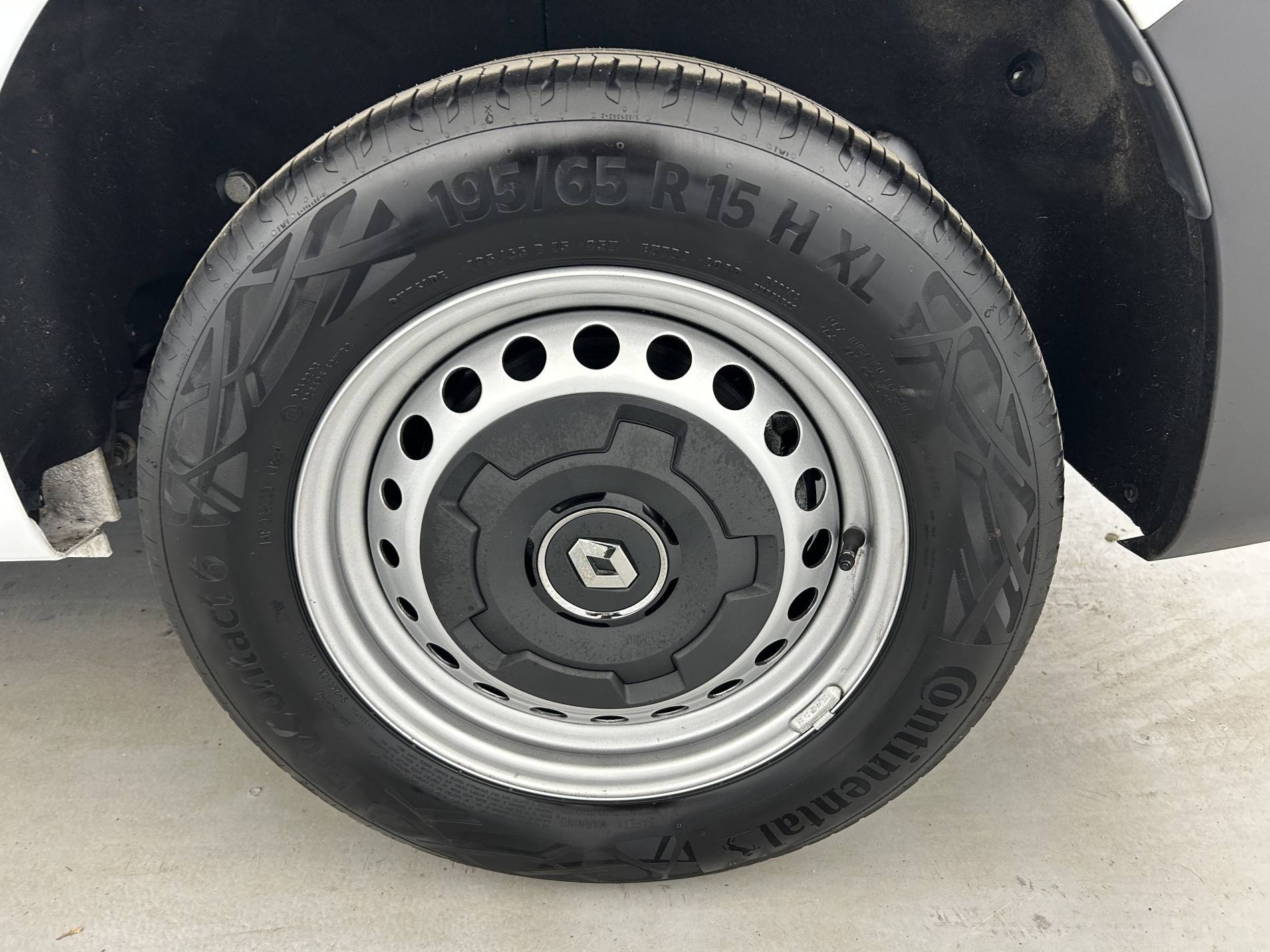 Vente en ligne Renault Kangoo Van  BLUE DCI 115 EDC au prix de 20 490 €