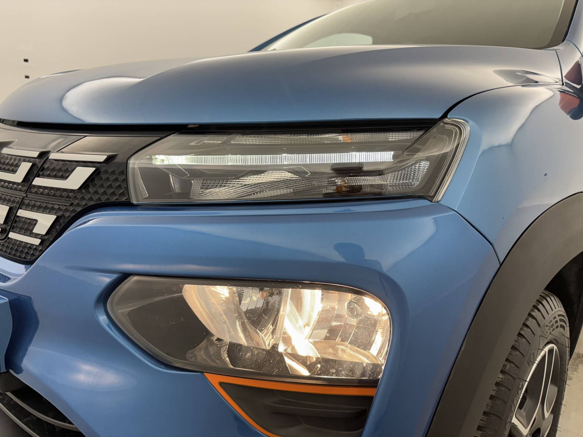 Vente en ligne Dacia Spring  Achat Intégral au prix de 10 590 €
