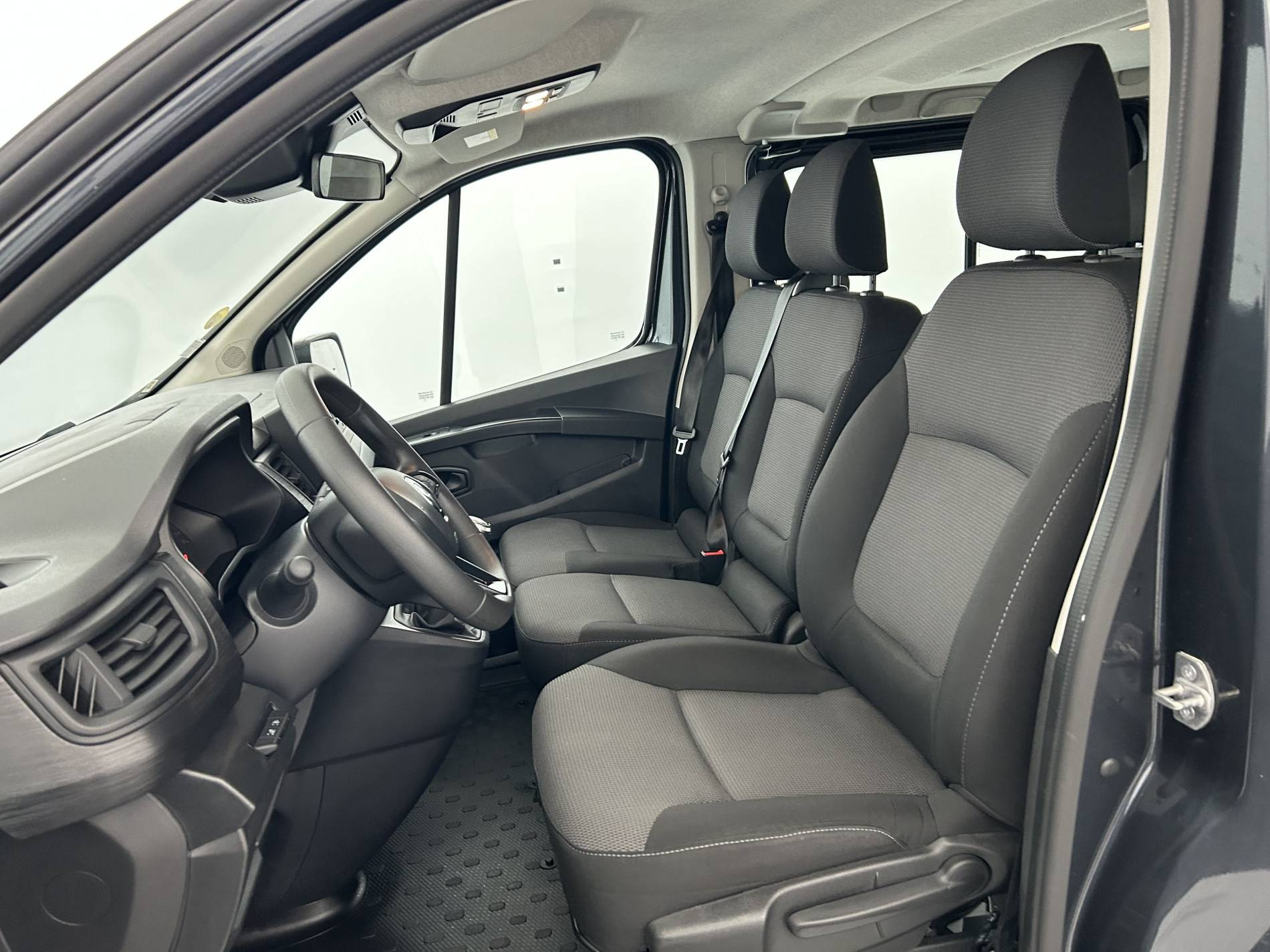 Vente en ligne Renault Trafic  L2 dCi 150 Energy S&S au prix de 28 490 €
