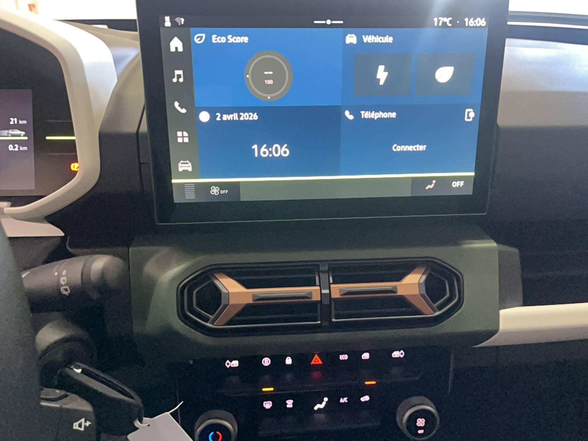 Vente en ligne Dacia Spring  electric 100 au prix de 19 990 €