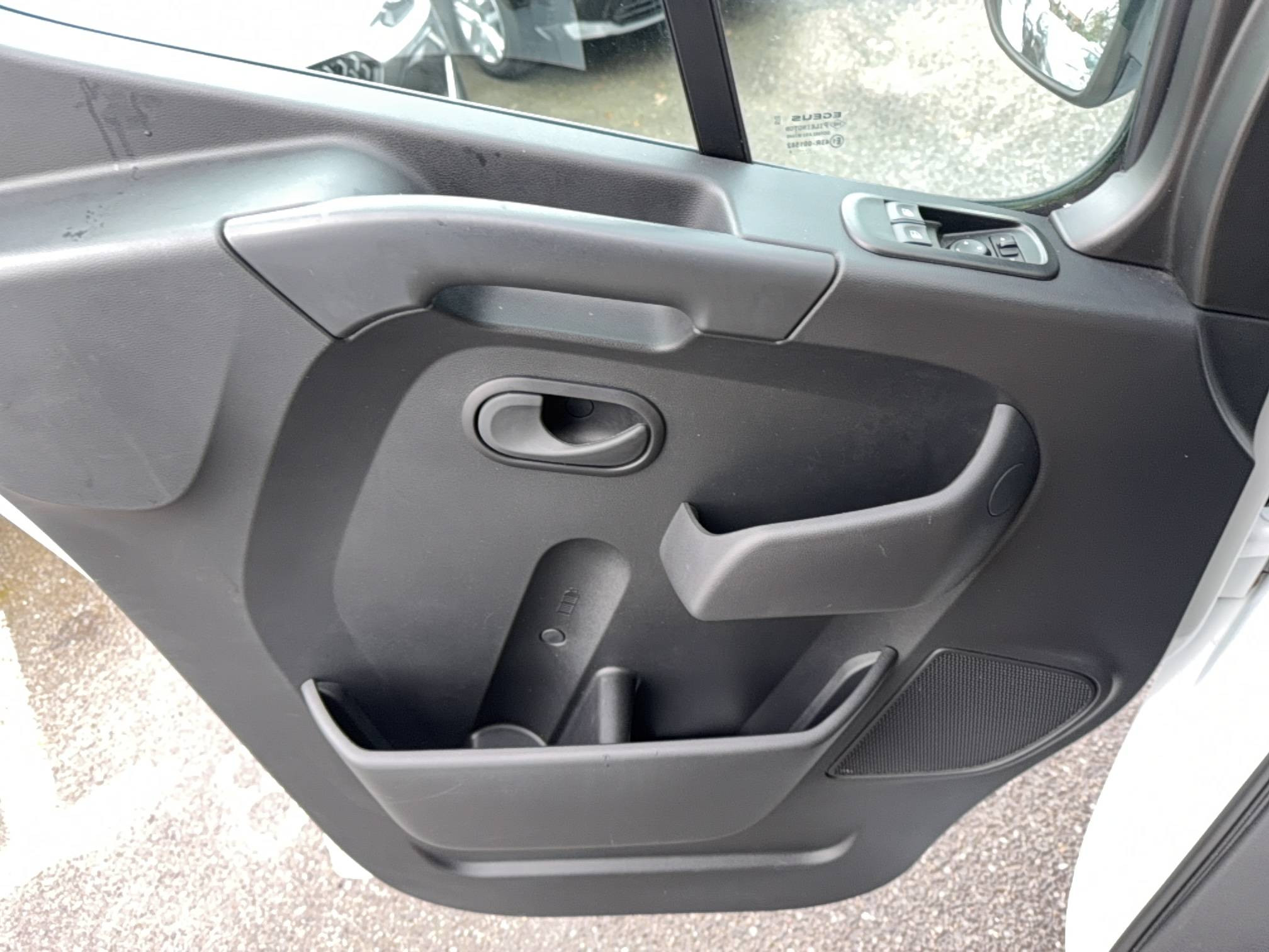 Vente en ligne Renault Master Fourgon MASTER FGN TRAC F3500 L3H3 BLUE DCI 135 au prix de 29 840 €