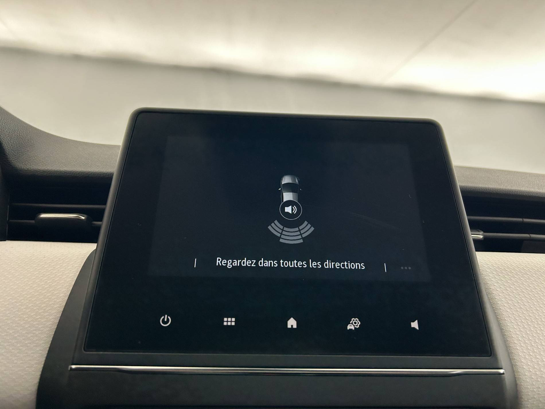 Vente en ligne Renault Clio 5 Clio TCe 90 au prix de 14 290 €