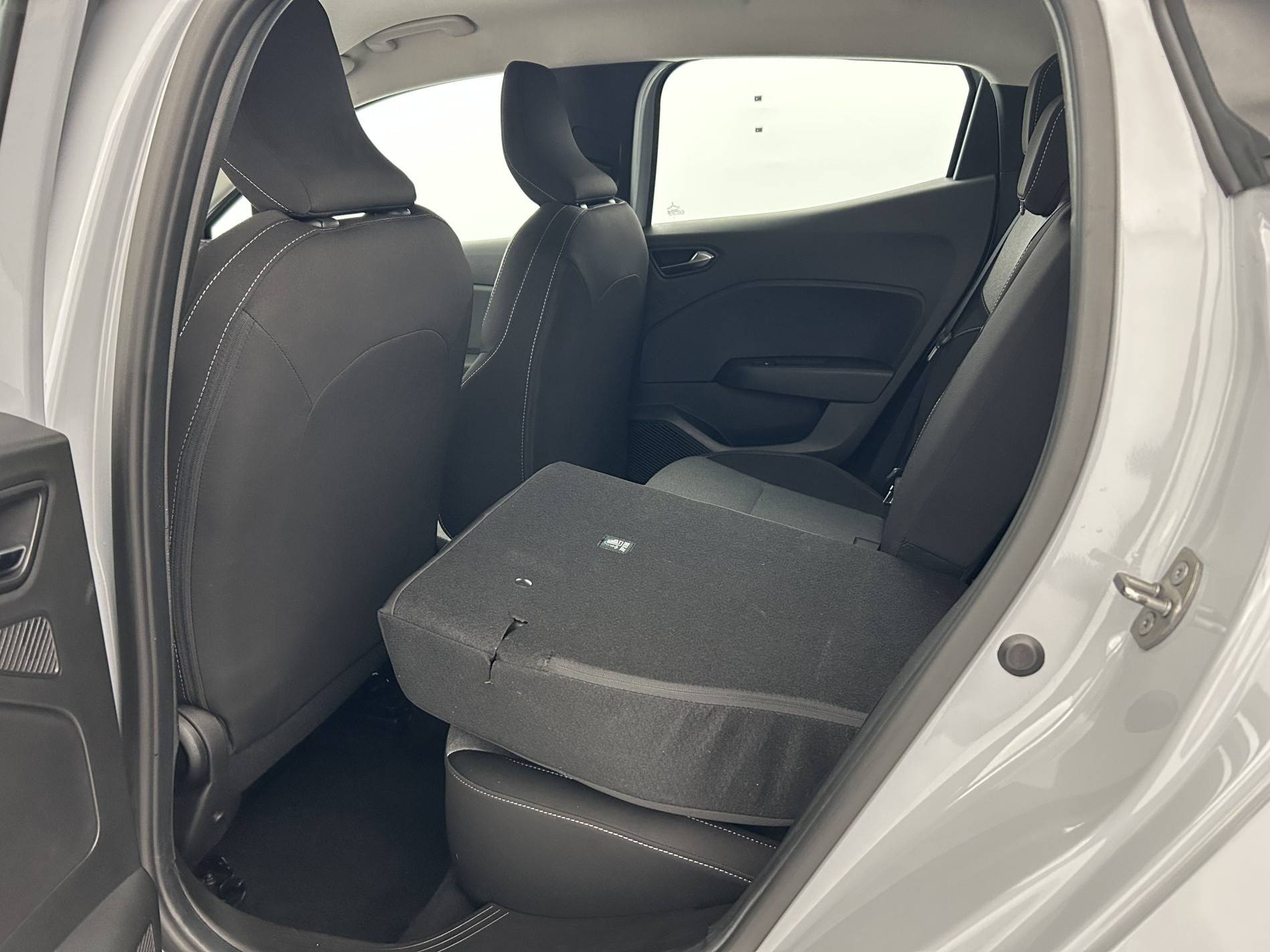 Vente en ligne Renault Clio 5 Clio TCe 90 au prix de 15 490 €