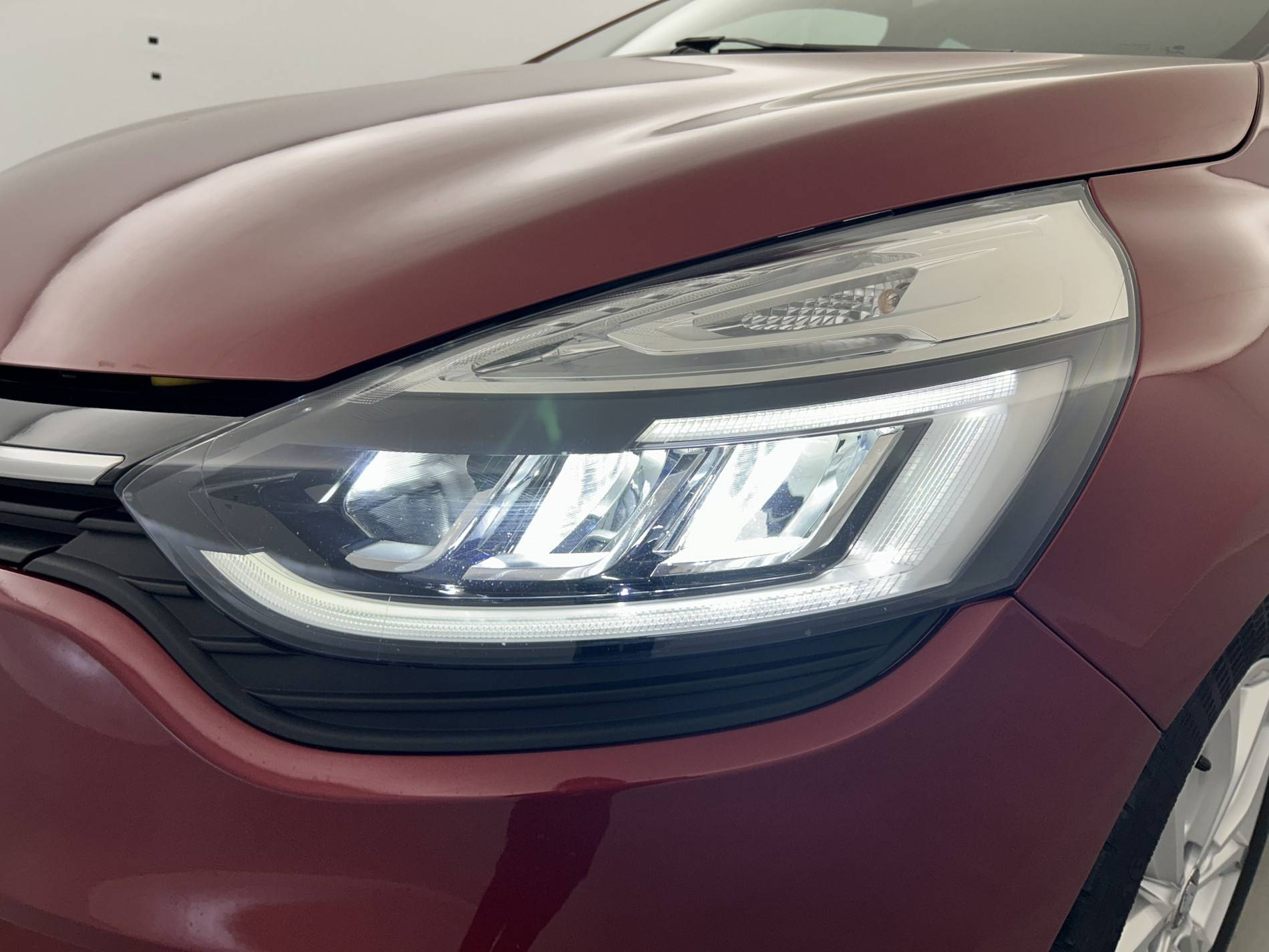 Vente en ligne Renault Clio 4 Clio TCe 90 au prix de 11 990 €