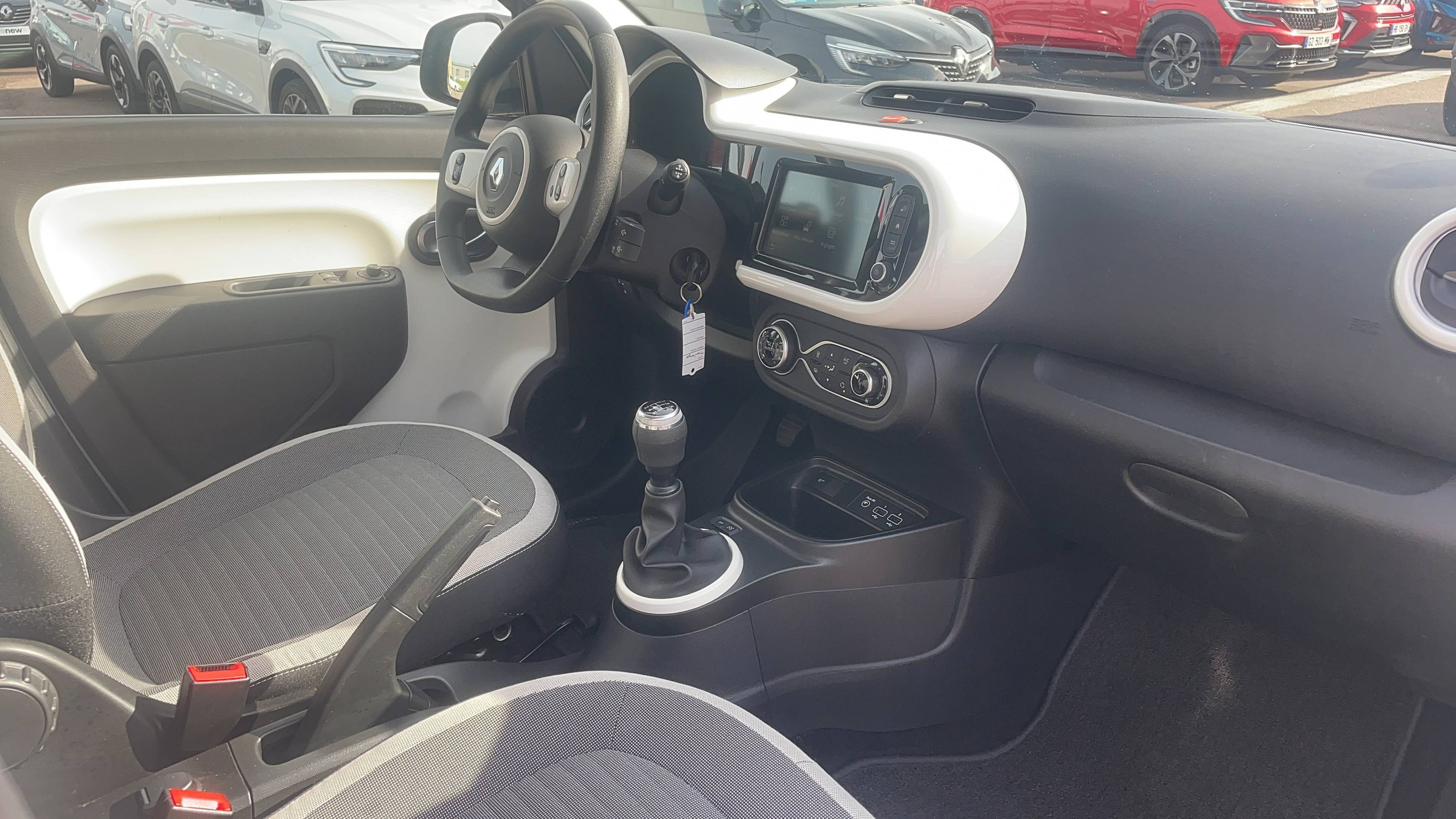 Vente en ligne Renault Twingo 3  SCe 65 - 21 au prix de 11 690 €