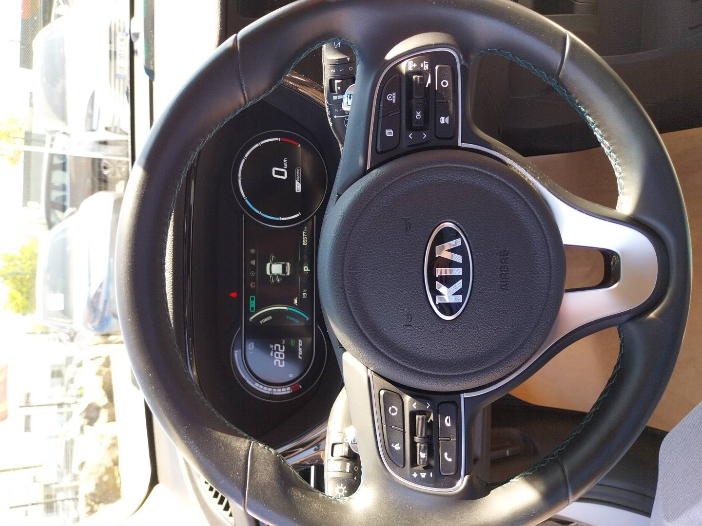 Vente en ligne Kia e-Niro  Electrique 204 ch au prix de 18 490 €