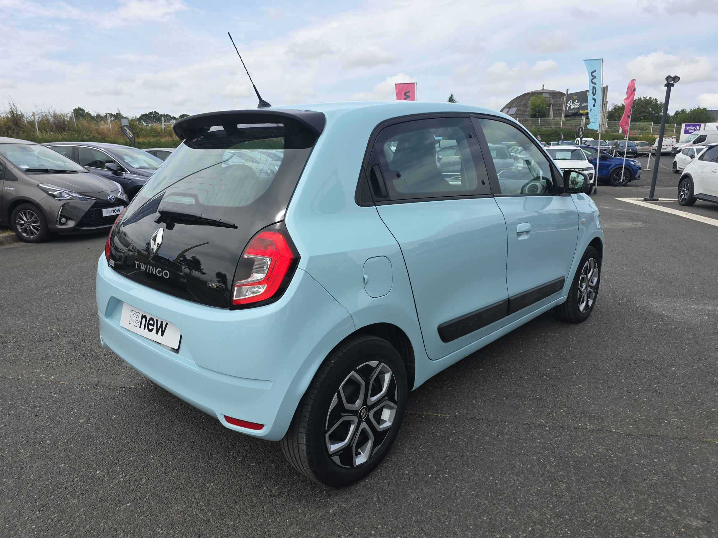 Vente en ligne Renault Twingo Electrique Twingo III E-Tech au prix de 11 990 €