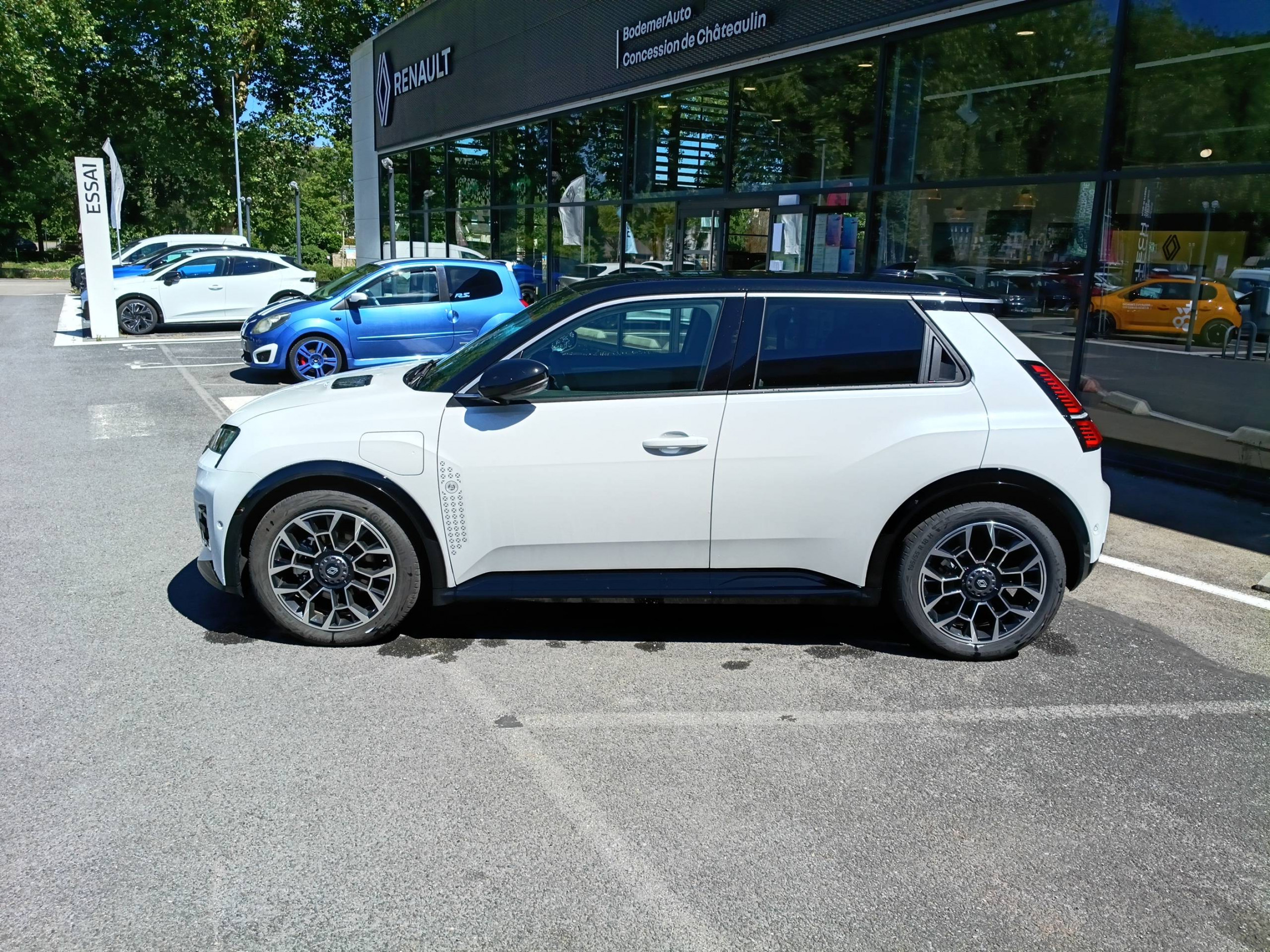 Vente en ligne Renault R5 E-Tech  150 ch autonomie confort au prix de 35 990 €