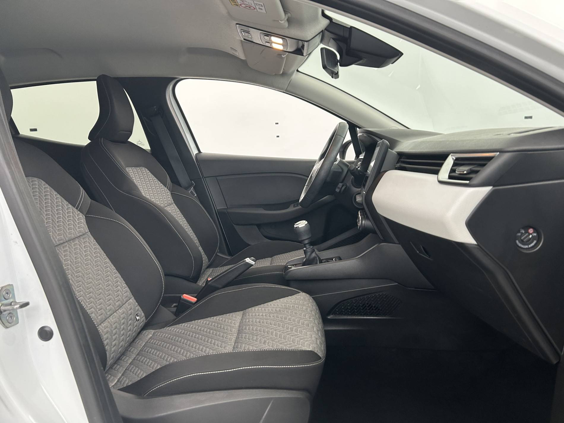 Vente en ligne Renault Clio 5 Clio TCe 100 GPL au prix de 13 990 €