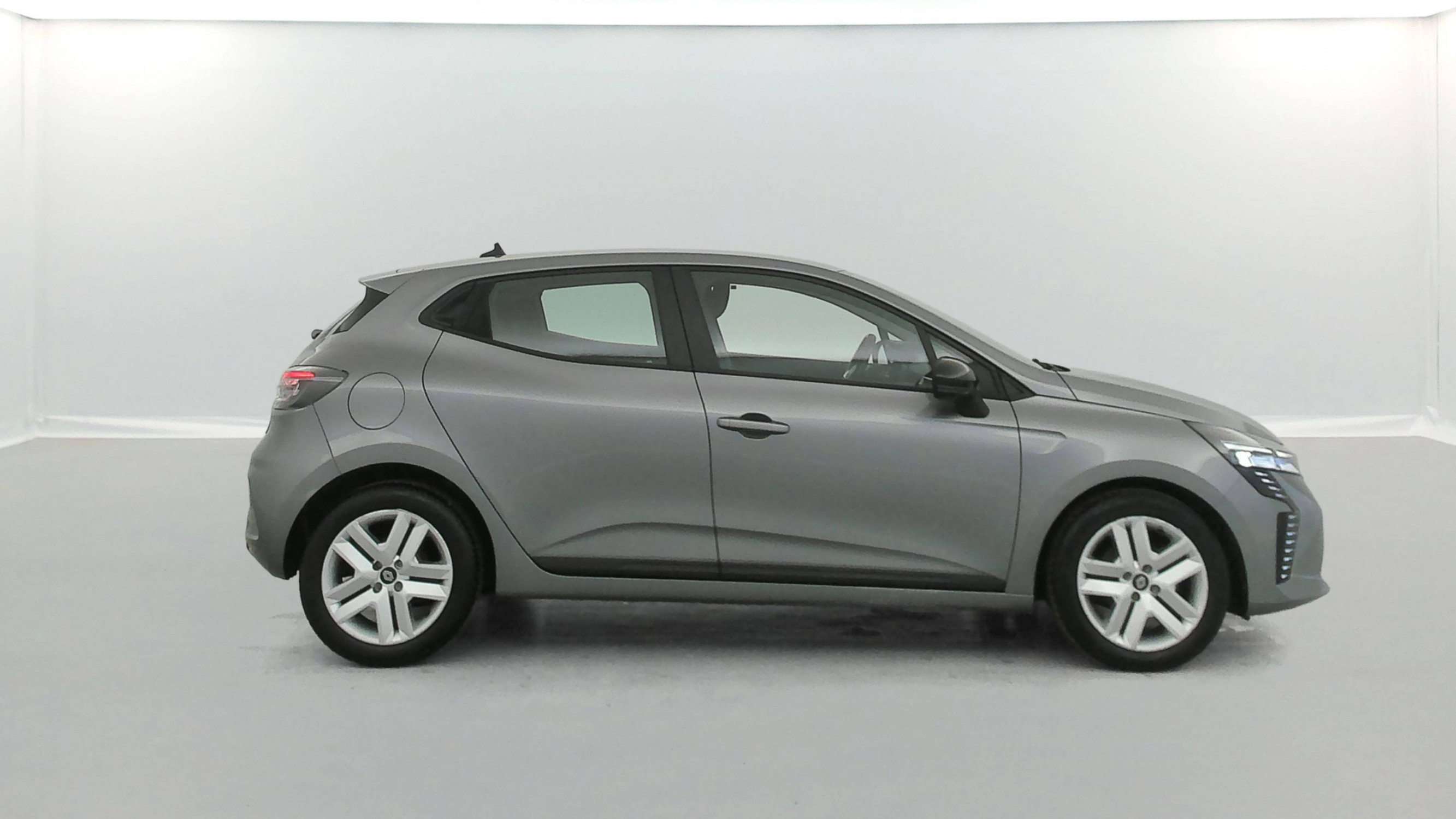 Vente en ligne Renault Clio 5 Clio TCe 90 au prix de 14 990 €