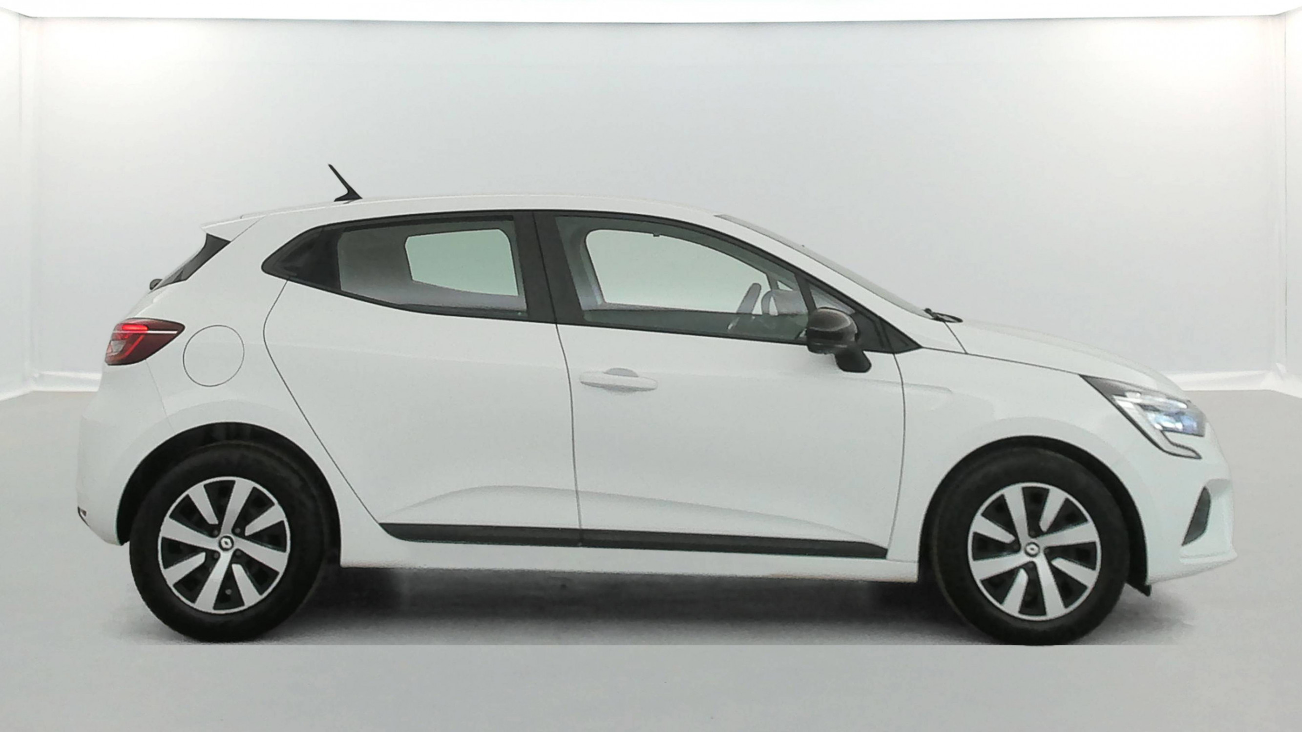 Vente en ligne Renault Clio 5 Clio TCe 90 au prix de 14 890 €