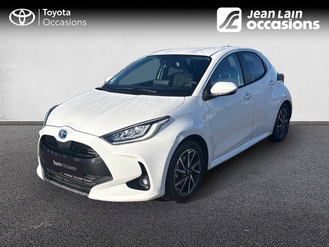 Vente en ligne TOYOTA YARIS HYBRIDE MY22 Yaris Hybride 116h Design de 2023 au prix de 20 990 €