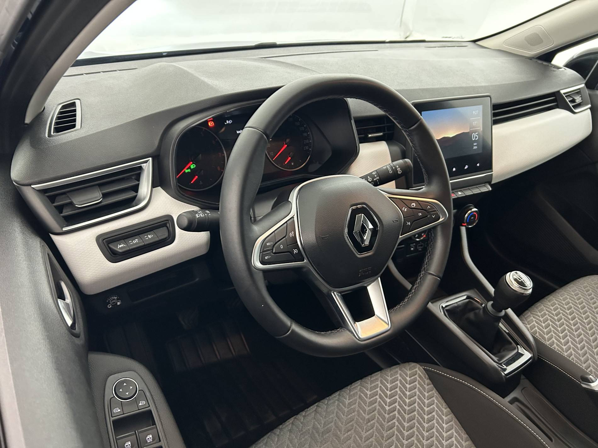 Vente en ligne Renault Clio 5 Clio TCe 100 GPL au prix de 13 490 €