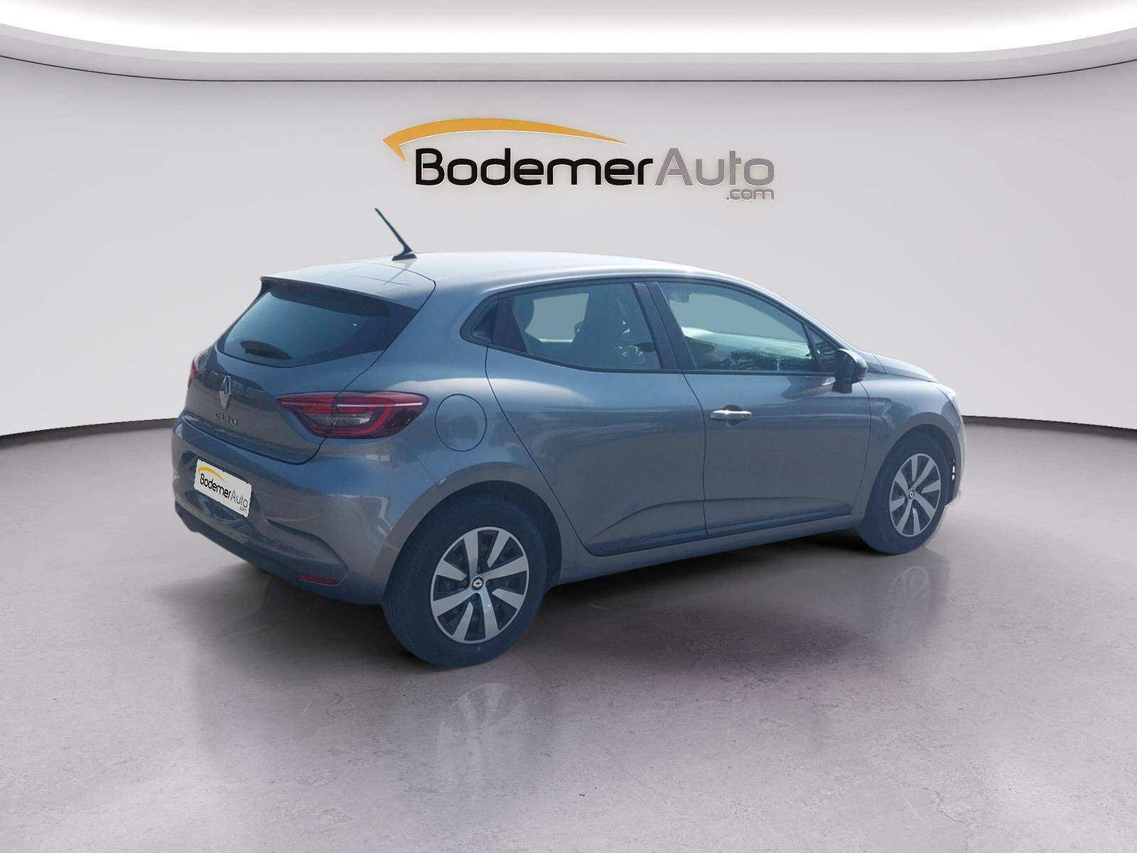 Vente en ligne Renault Clio 5 Clio TCe 90 au prix de 13 200 €
