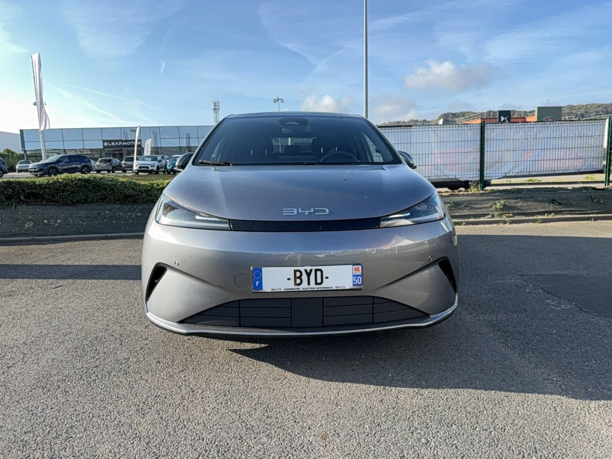 Vente en ligne Byd Dolphin G  1.5 DM-i PHEV 212 ch au prix de 24 290 €
