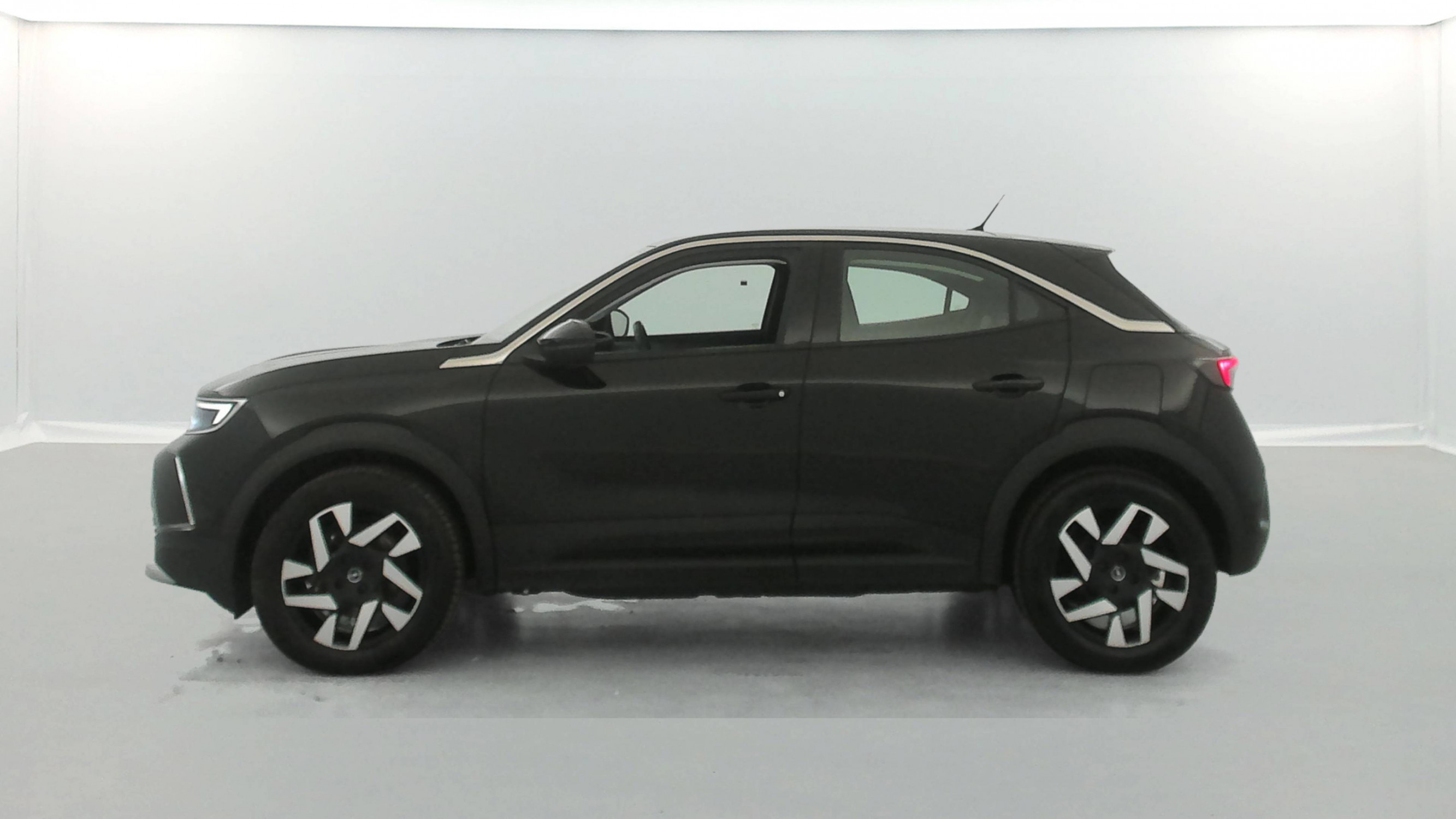 Vente en ligne Opel Mokka-e  136 ch & Batterie 50 kWh au prix de 15 490 €
