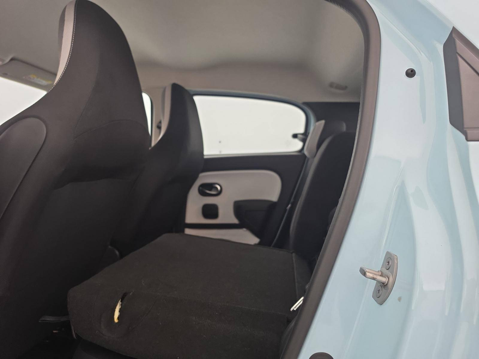 Vente en ligne Renault Twingo Electrique Twingo III E-Tech au prix de 12 990 €