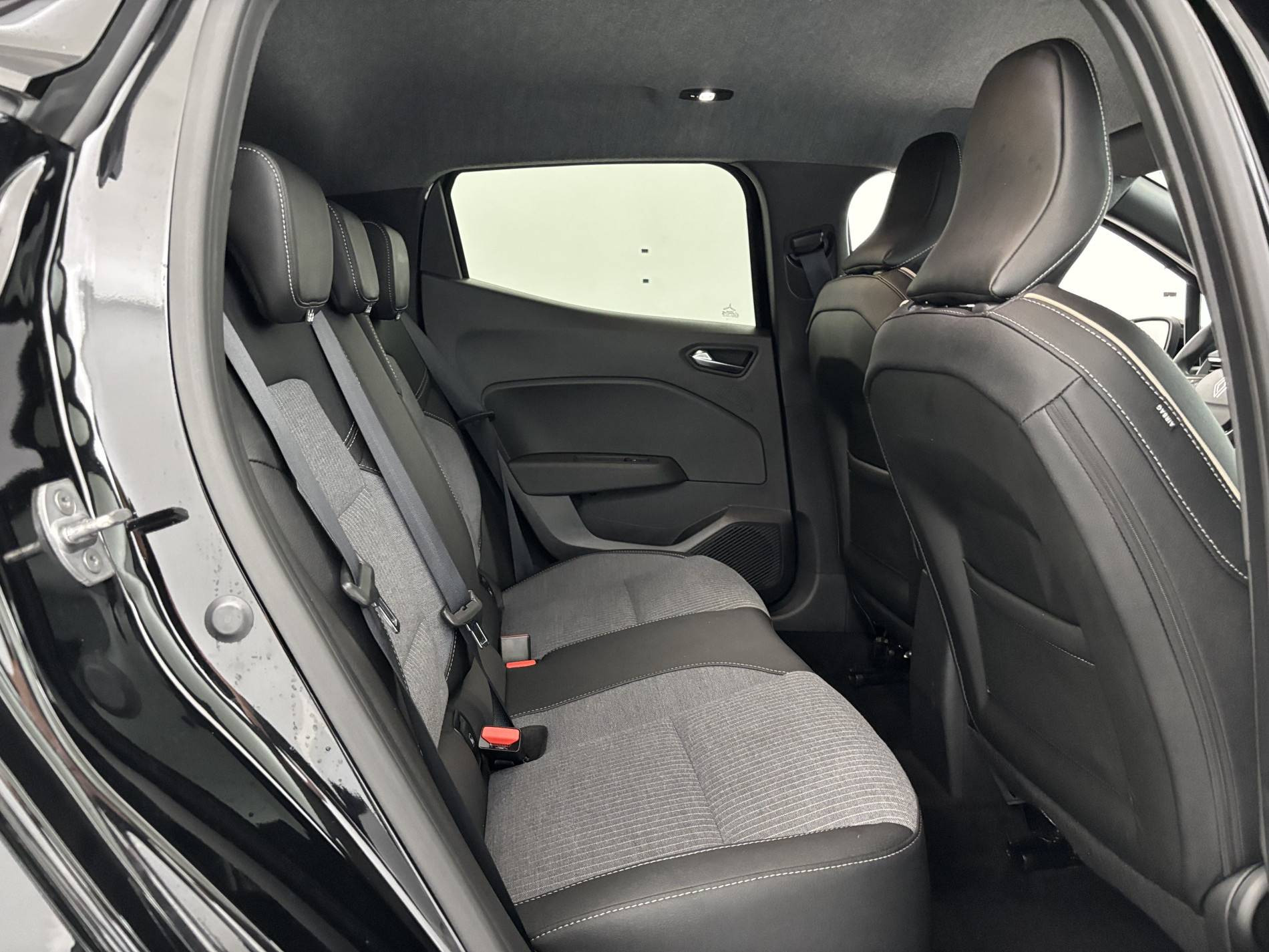 Vente en ligne Renault Clio 5 Clio TCe 90 ch GSR2 au prix de 16 990 €