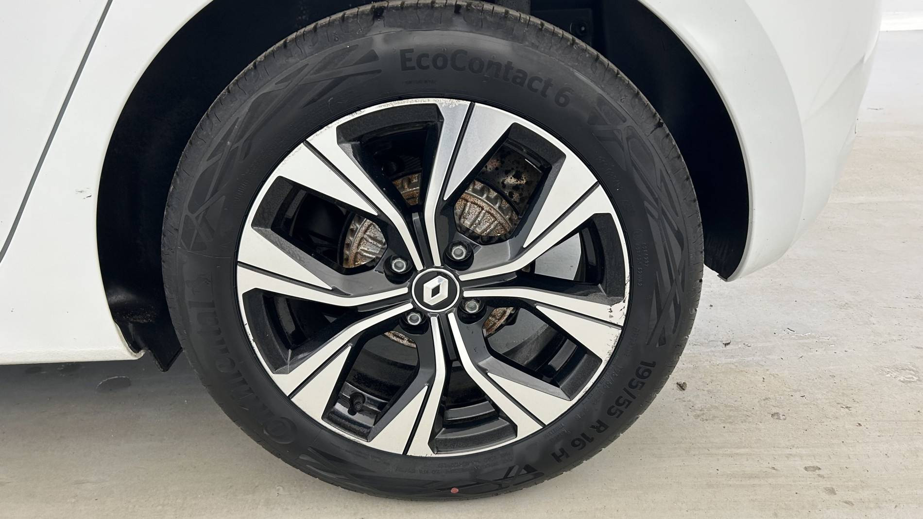 Vente en ligne Renault Clio 5 Clio TCe 100 GPL au prix de 13 690 €