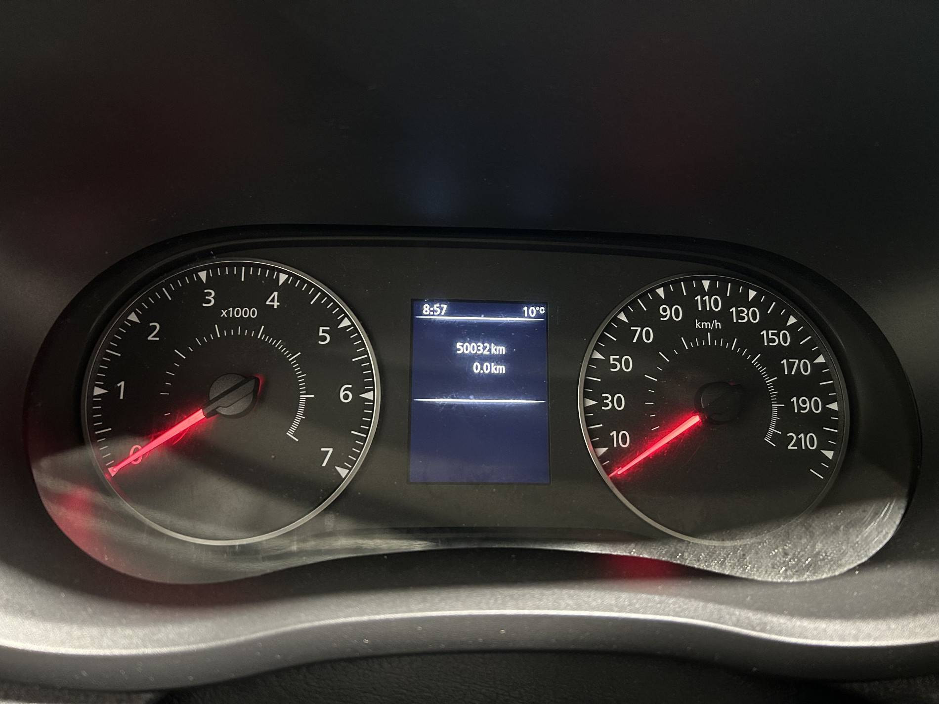Vente en ligne Renault Master Fourgon MASTER FGN TRAC F3500 L2H2 BLUE DCI 135 au prix de 24 490 €