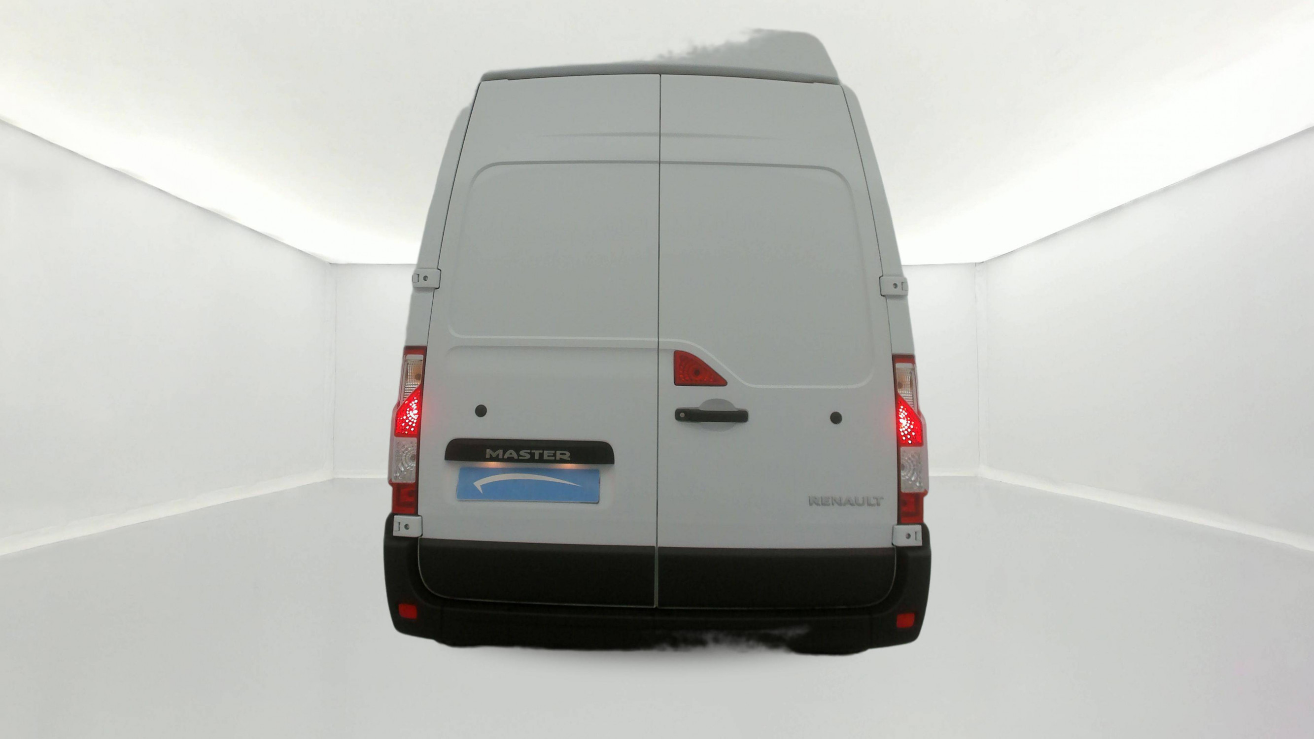 Vente en ligne Renault Master Fourgon MASTER FGN TRAC F3500 L3H3 BLUE DCI 135 au prix de 28 990 €