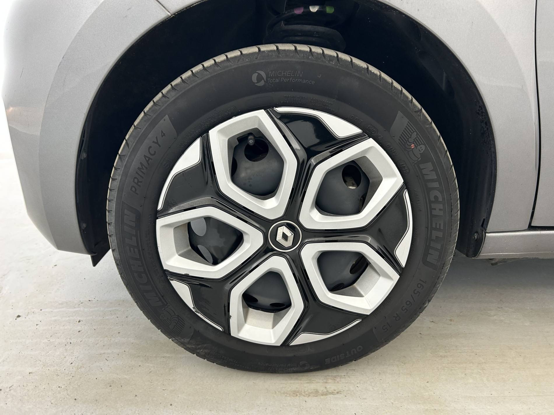 Vente en ligne Renault Twingo Electrique Twingo III E-Tech au prix de 11 990 €