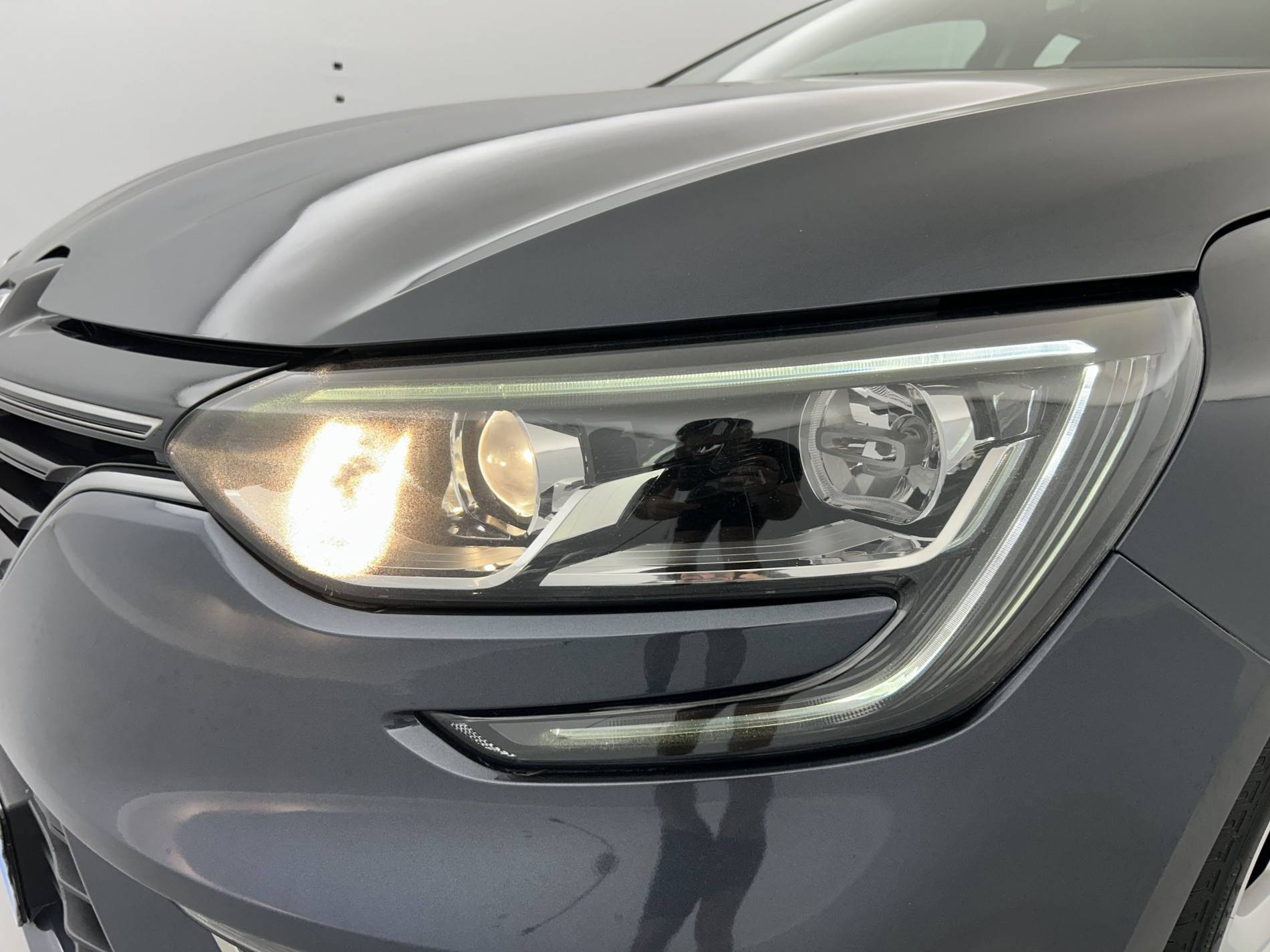 Vente en ligne Renault Megane 4 Mégane IV Berline Blue dCi 115 au prix de 14 990 €