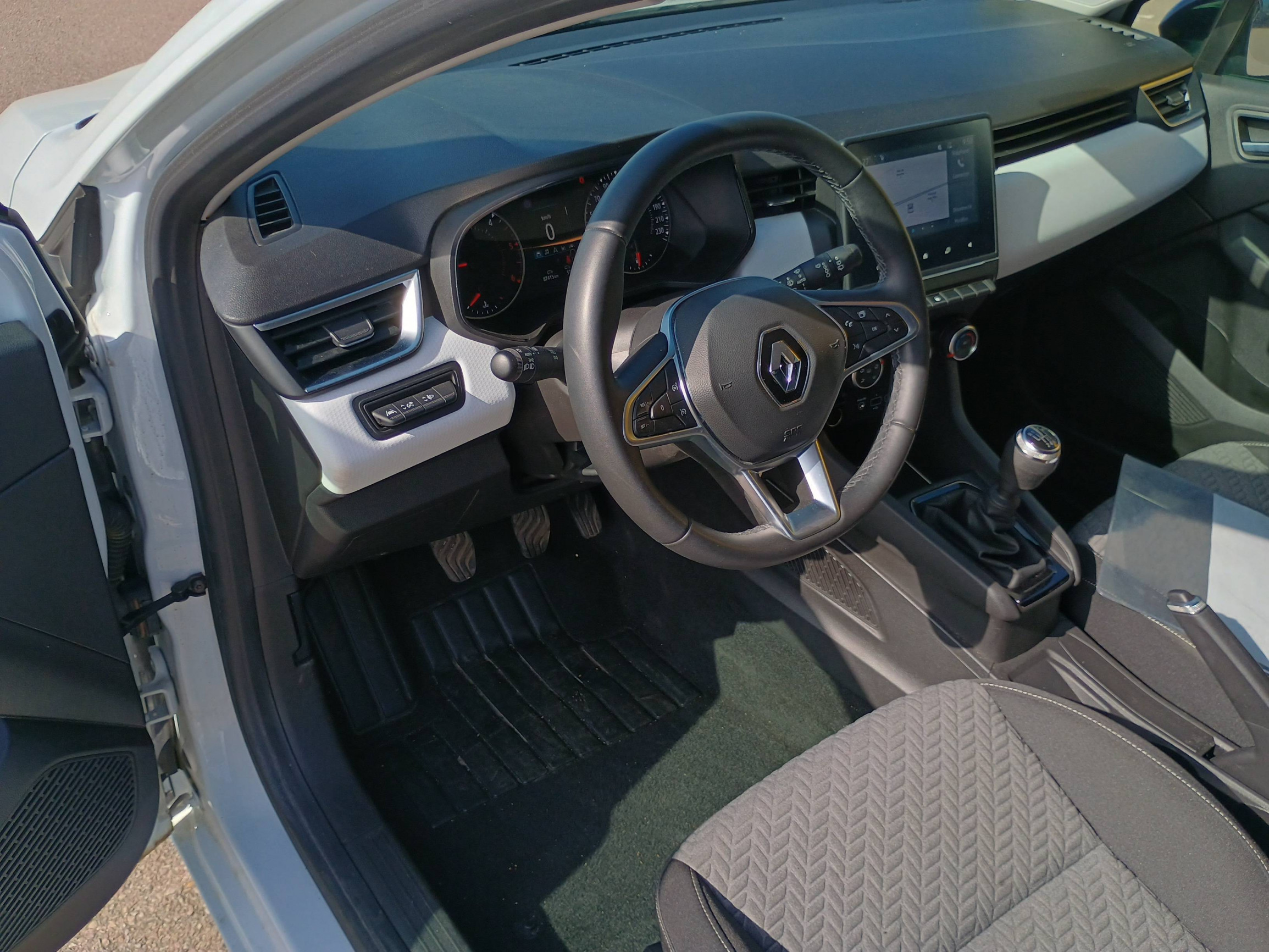 Vente en ligne Renault Clio 5 Clio Blue dCi 100 au prix de 13 991 €