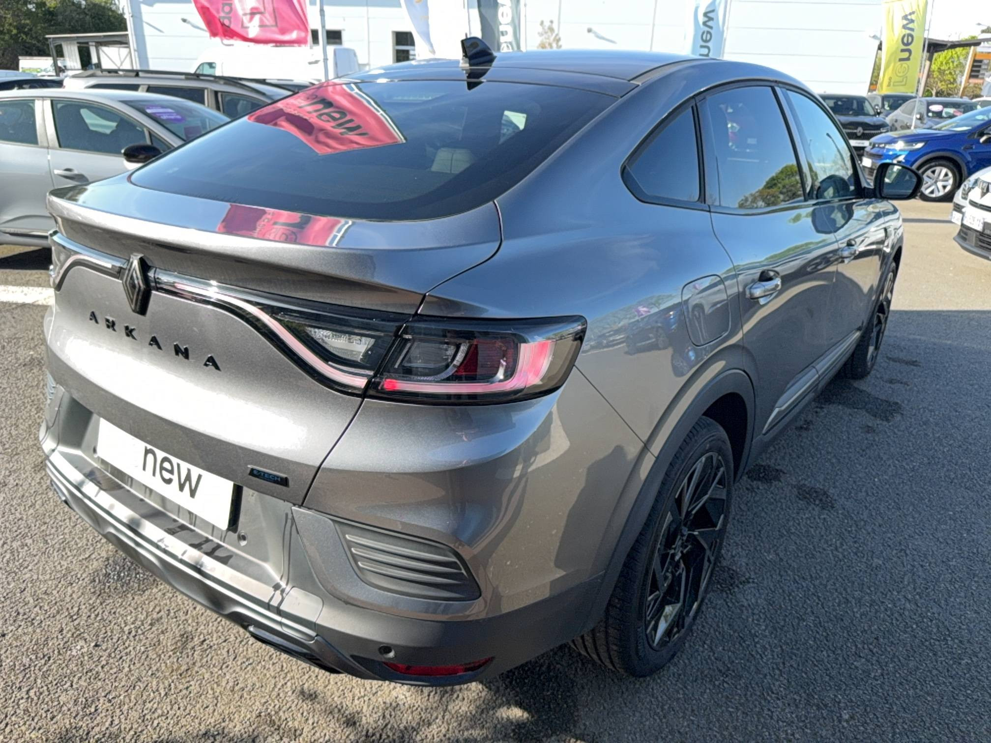 Vente en ligne Renault Arkana  E-Tech full hybrid 145 GSR2 au prix de 28 490 €
