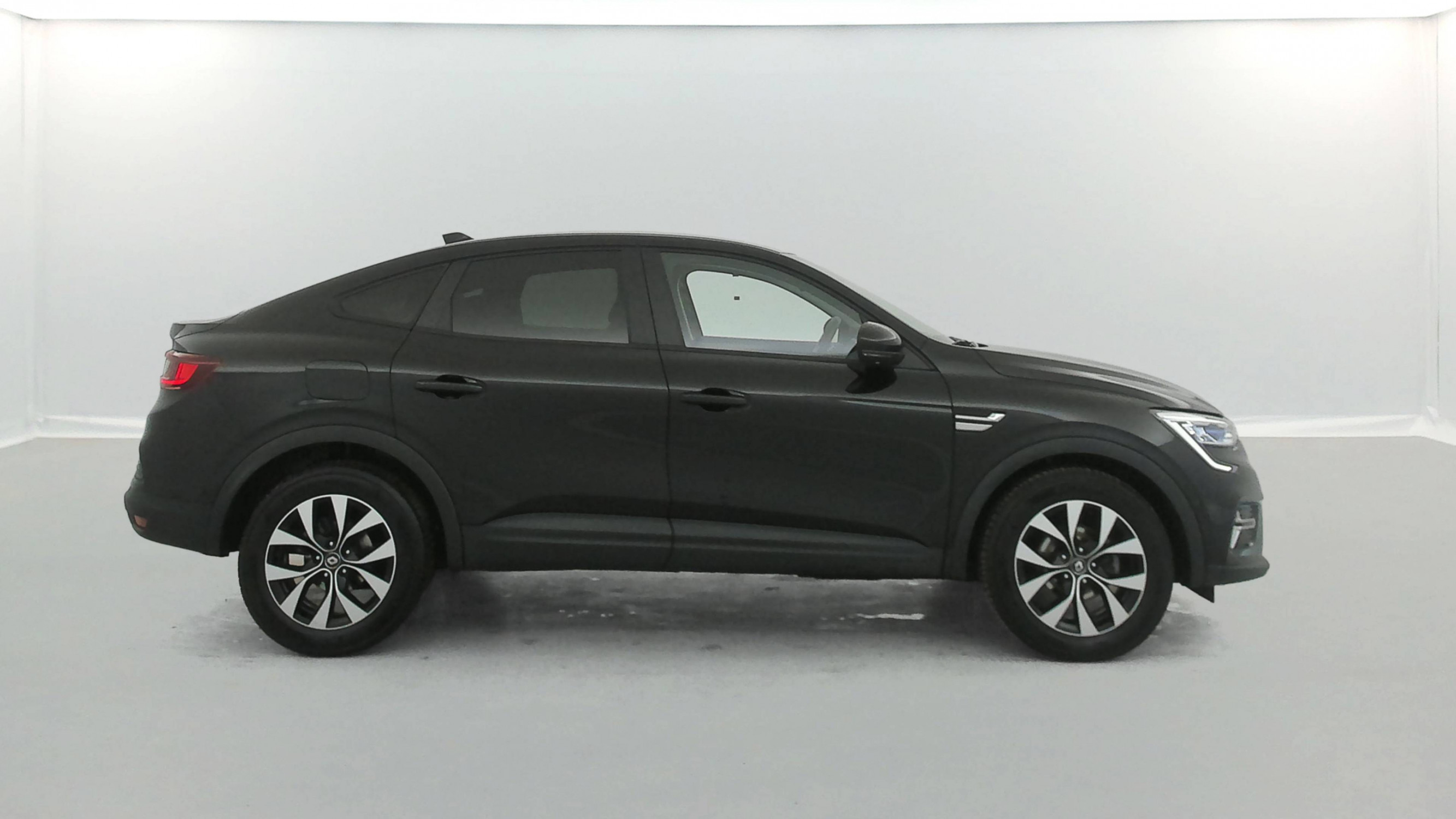 Vente en ligne Renault Arkana  mild hybrid 140 EDC FAP - 22 au prix de 18 290 €