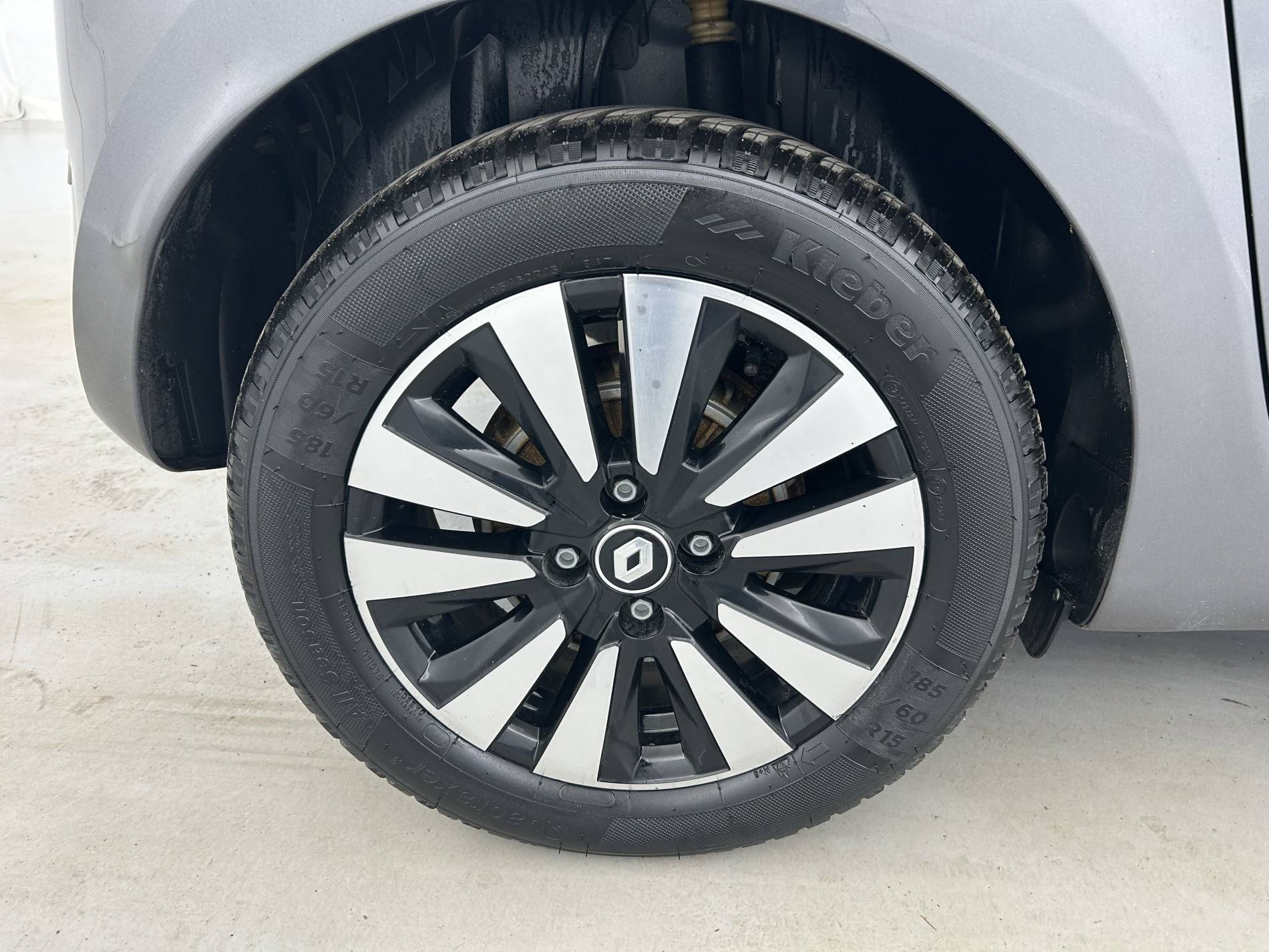 Vente en ligne Renault Twingo Electrique Twingo III E-Tech au prix de 11 990 €