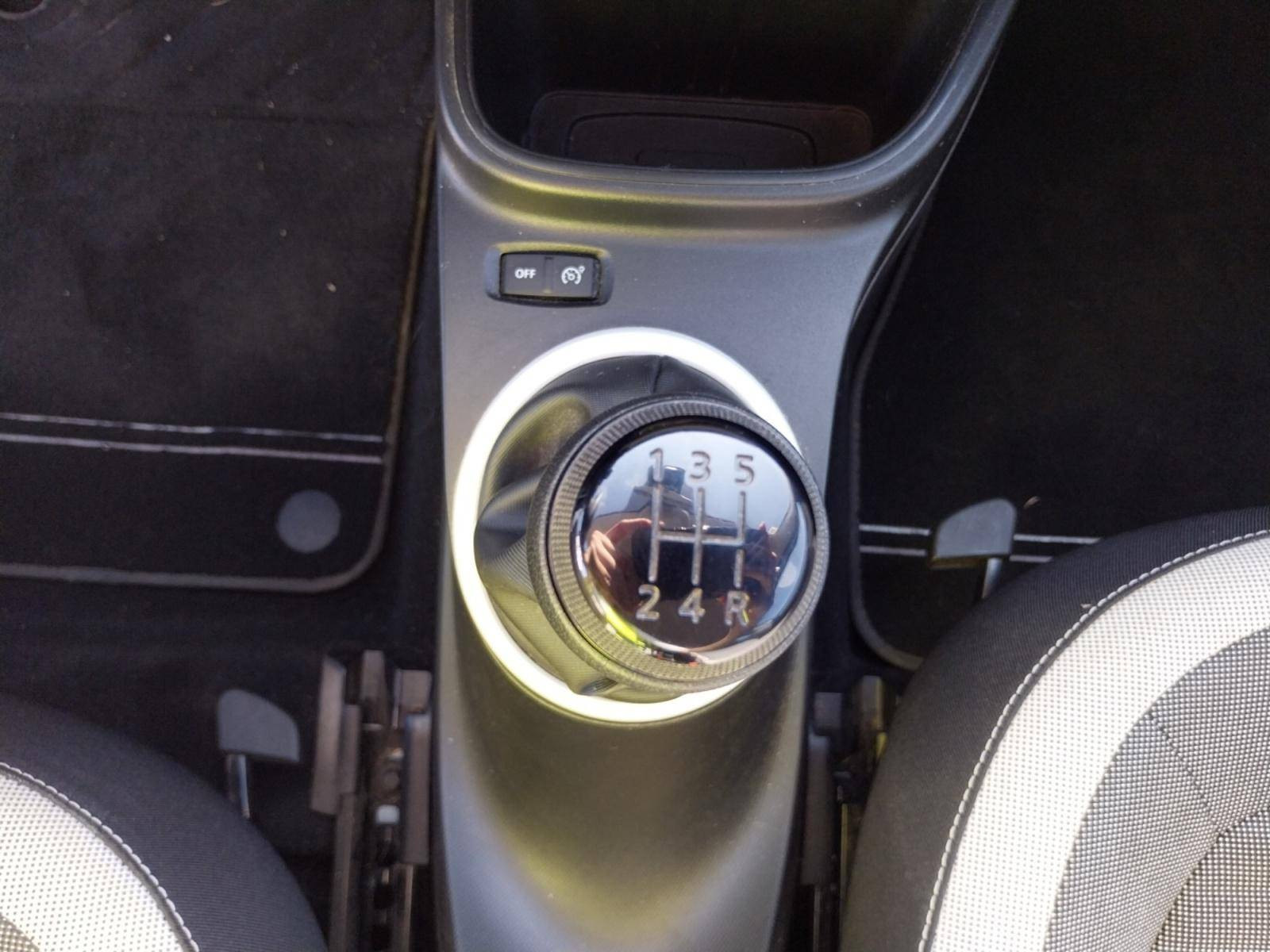 Vente en ligne Renault Twingo 3  SCe 65 au prix de 12 491 €