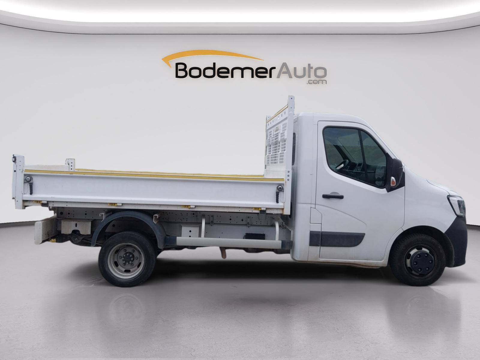 Vente en ligne Renault Master 3 Châssis Cabine MASTER CC PROP RJ3500 L2 PAFC BLUE DCI 130 EURO VI au prix de 29 990 €