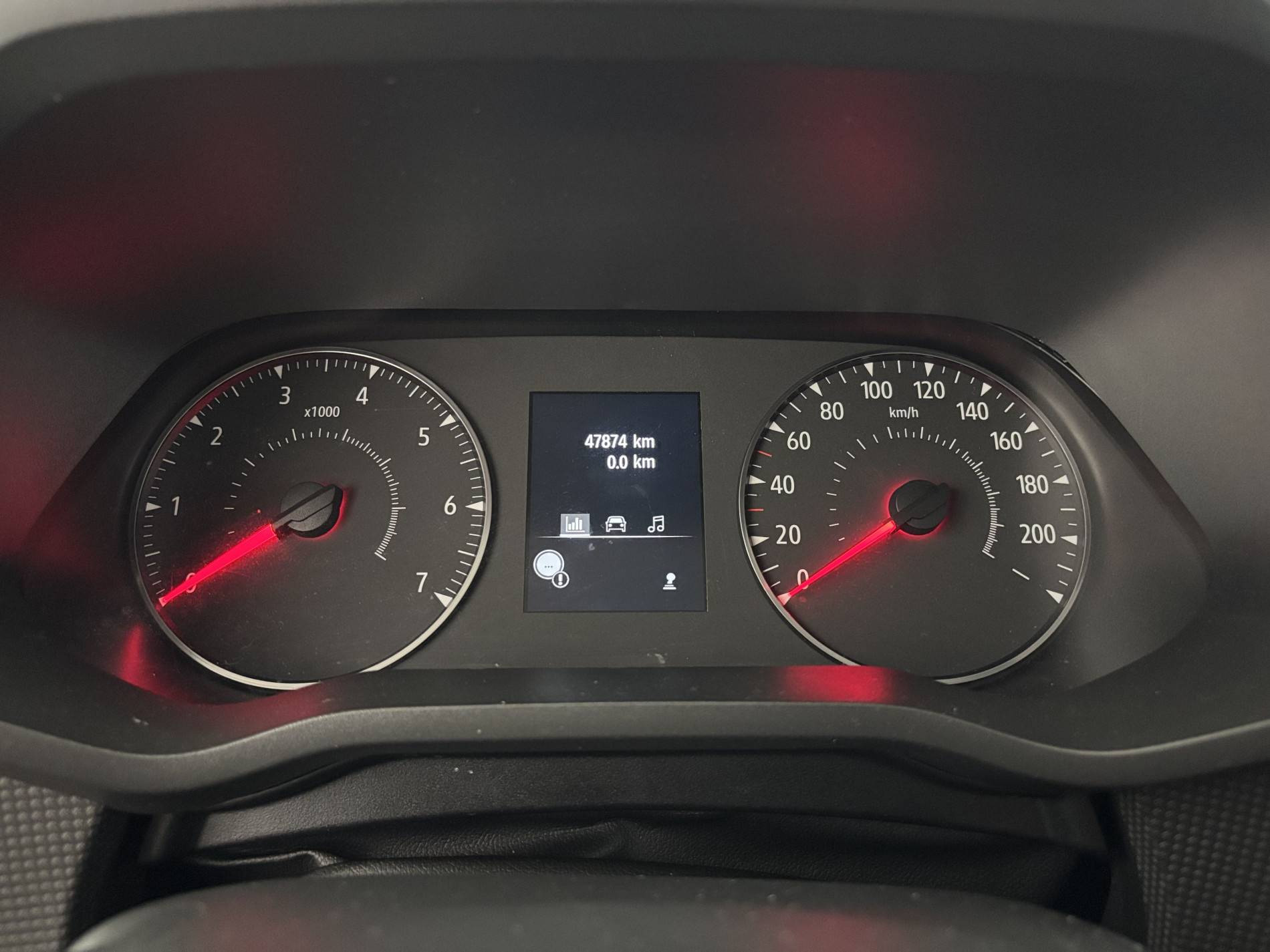 Vente en ligne Renault Trafic 3 Fourgon TRAFIC FG BLUE DCI 130 L1H1 3T GSR2 au prix de 22 490 €