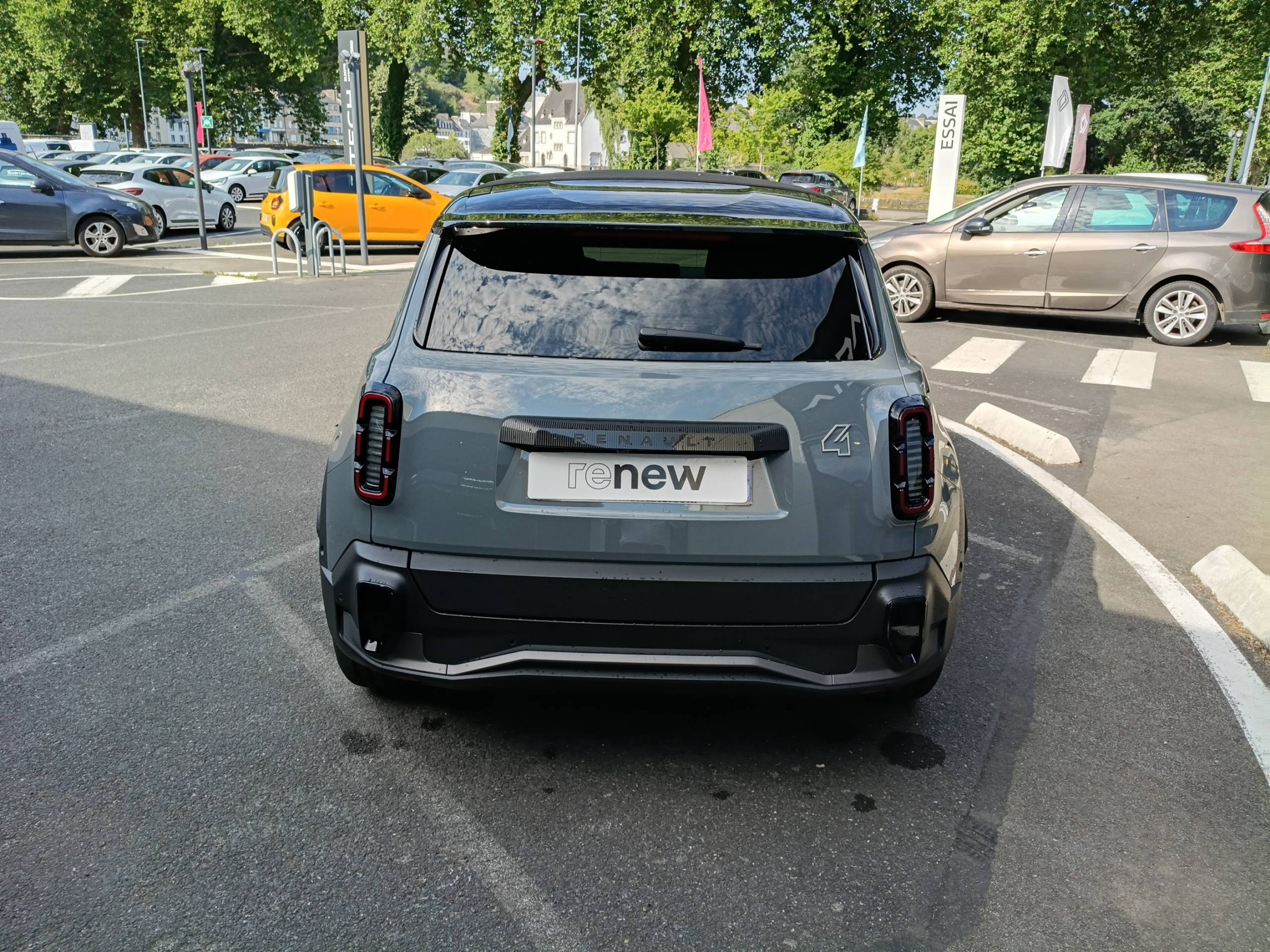 Vente en ligne Renault R4 E-Tech  150 ch autonomie confort au prix de 38 490 €