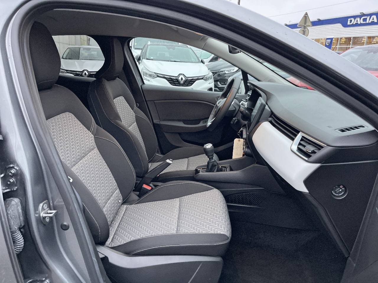 Vente en ligne Renault Clio 5 Clio TCe 90 au prix de 14 390 €