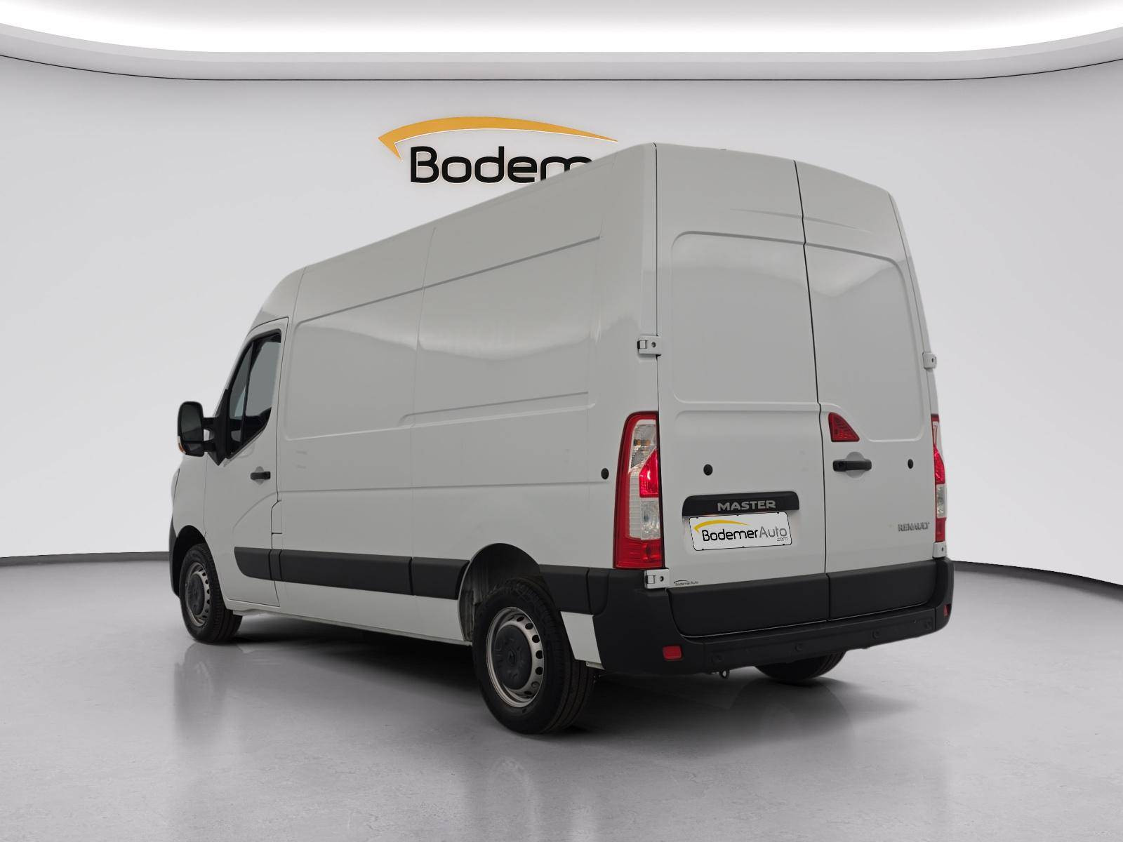 Vente en ligne Renault Master Fourgon MASTER FGN TRAC F3500 L2H2 BLUE DCI 135 au prix de 24 000 €