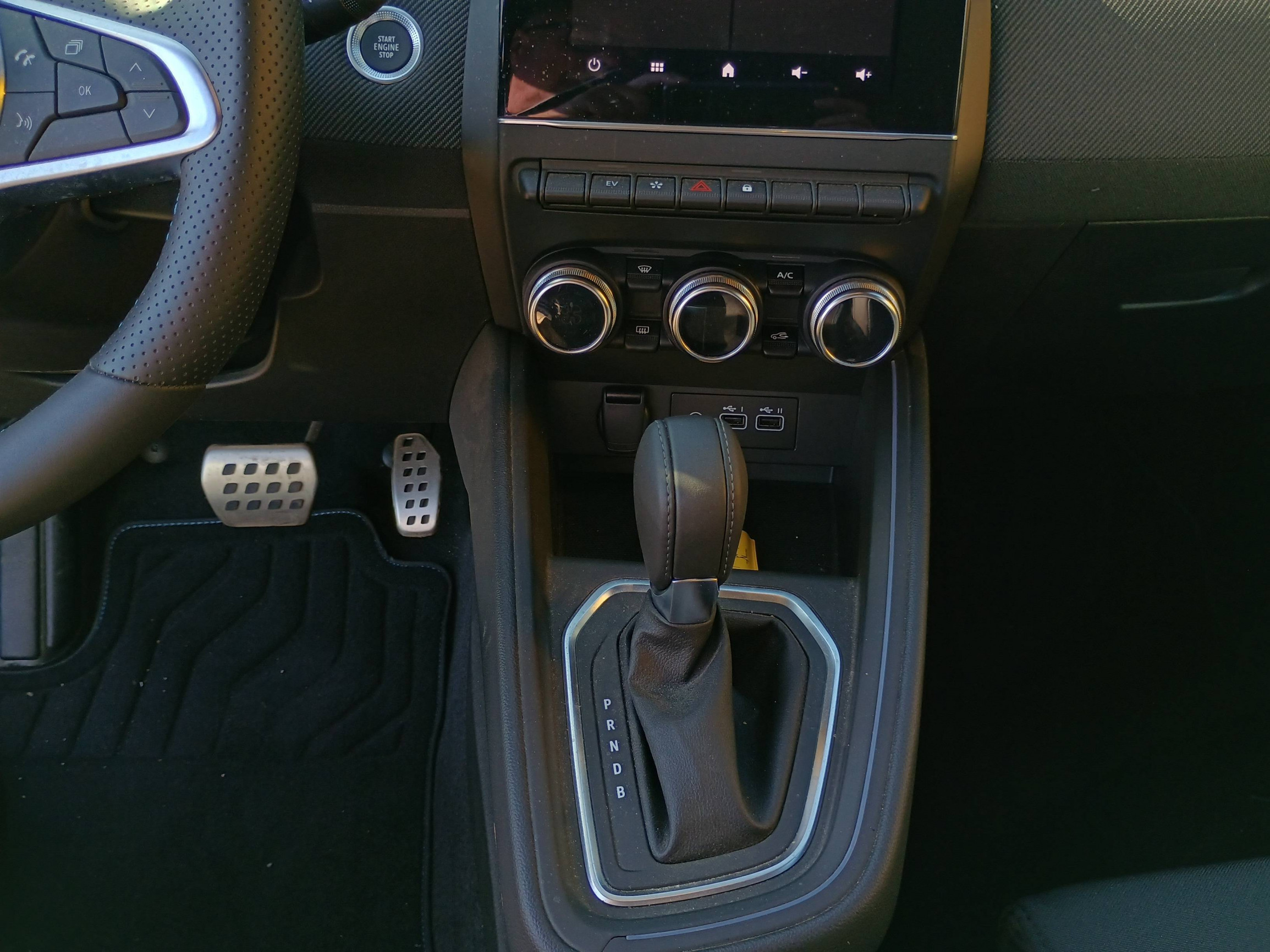 Vente en ligne Renault Clio 5 Clio E-Tech full hybrid 145 ch GSR2 au prix de 22 374 €