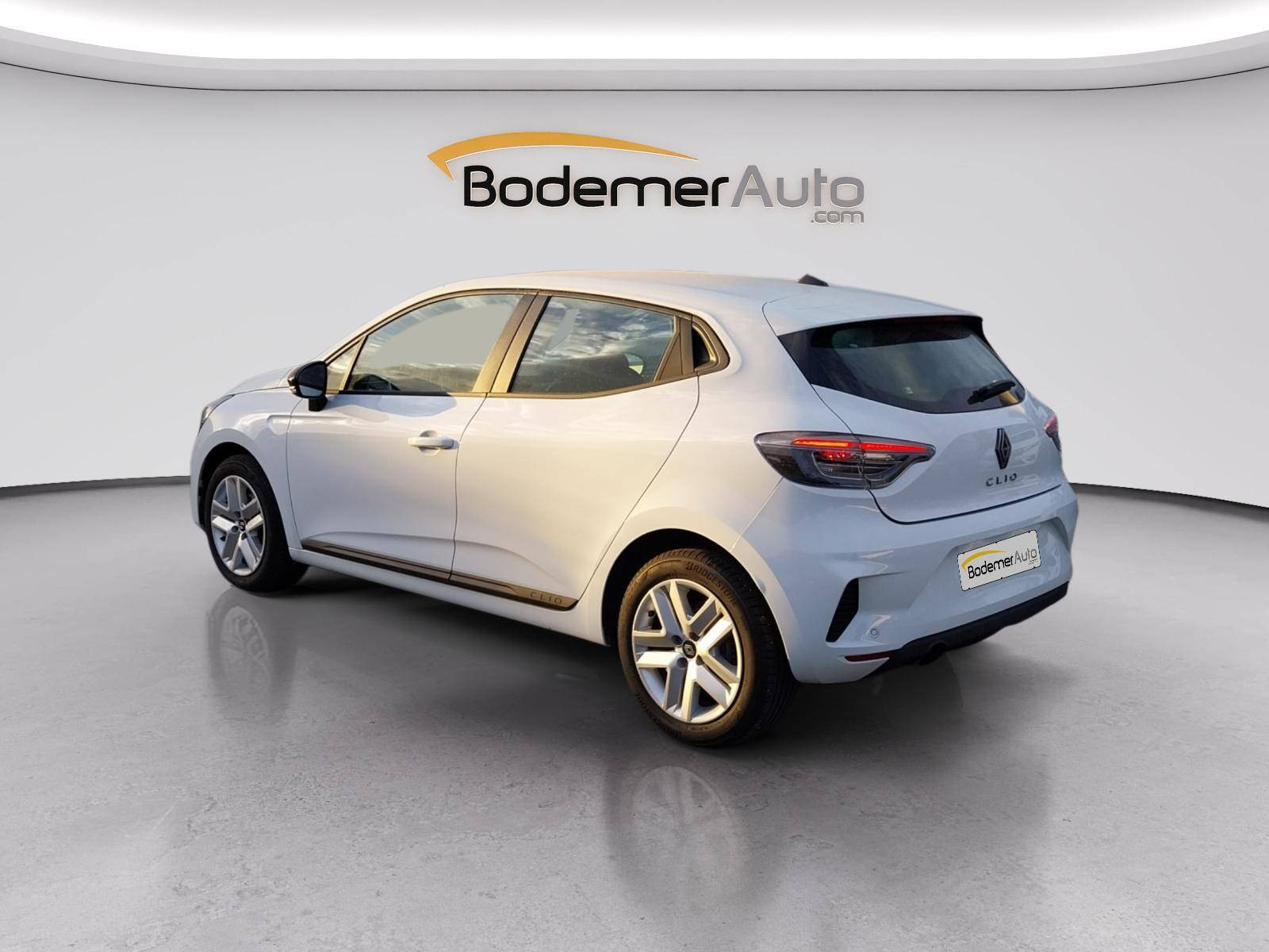 Vente en ligne Renault Clio 5 Clio Blue dCi 100 ch GSR2 au prix de 16 990 €