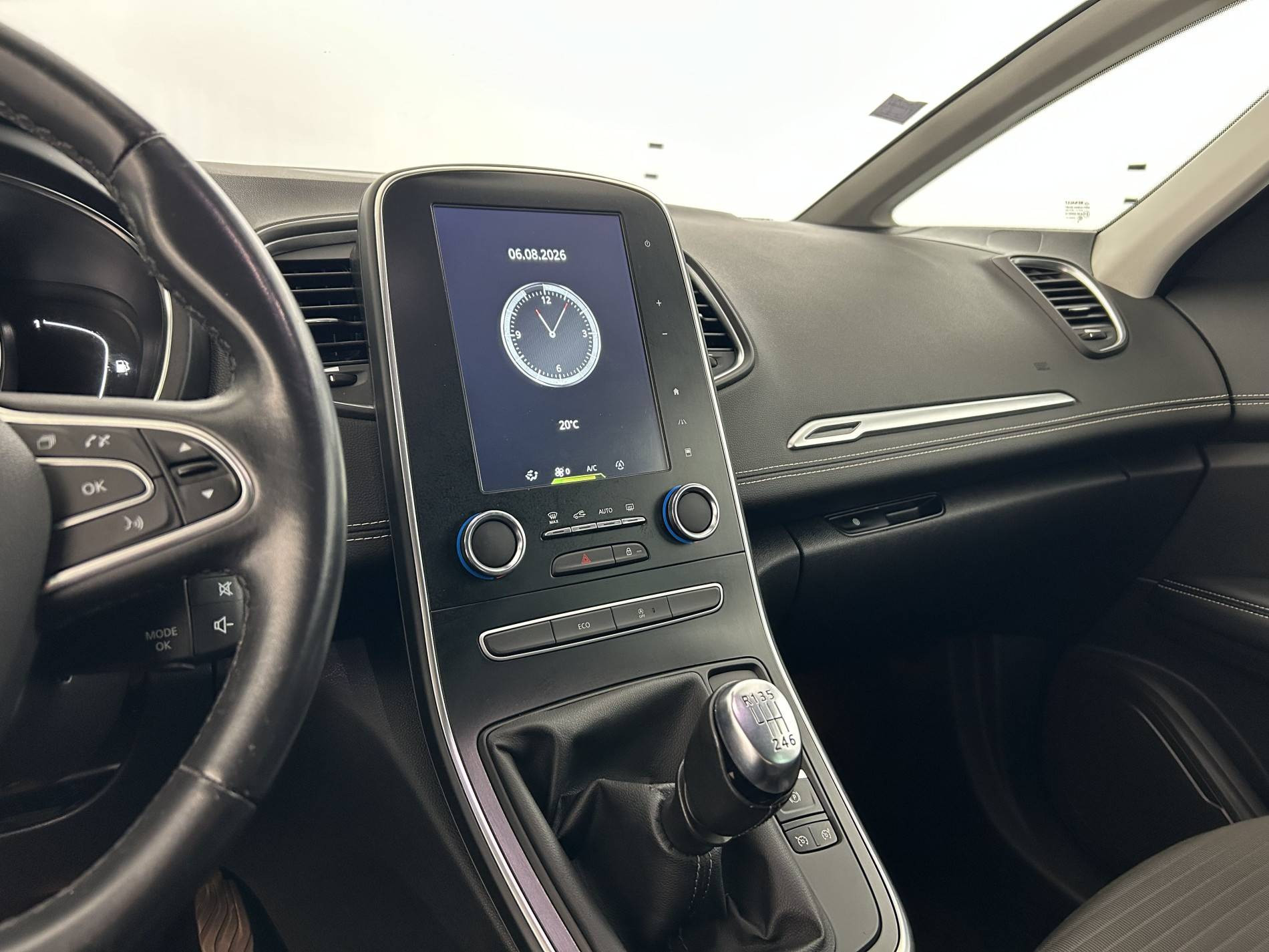 Vente en ligne Renault Scenic 4 Scenic Blue dCi 150 au prix de 13 990 €