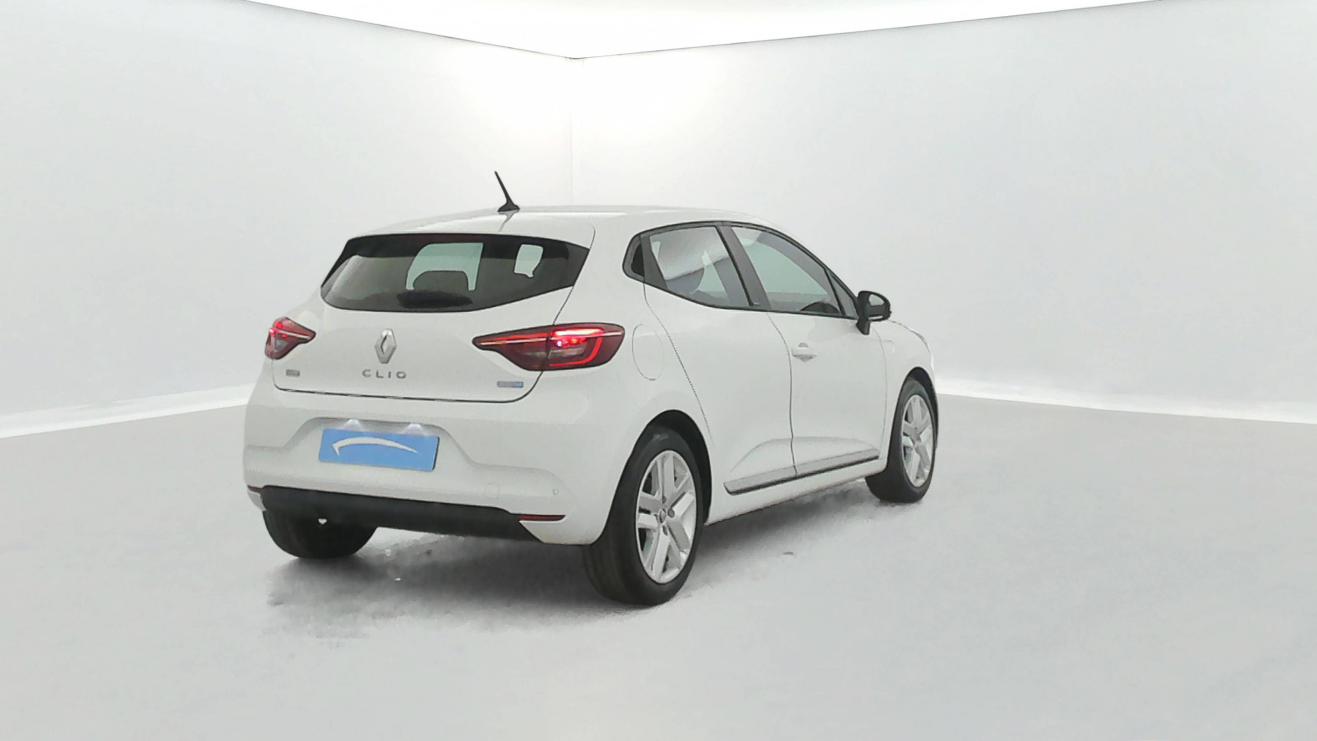 Vente en ligne Renault Clio 5 Clio E-Tech 140 au prix de 13 990 €